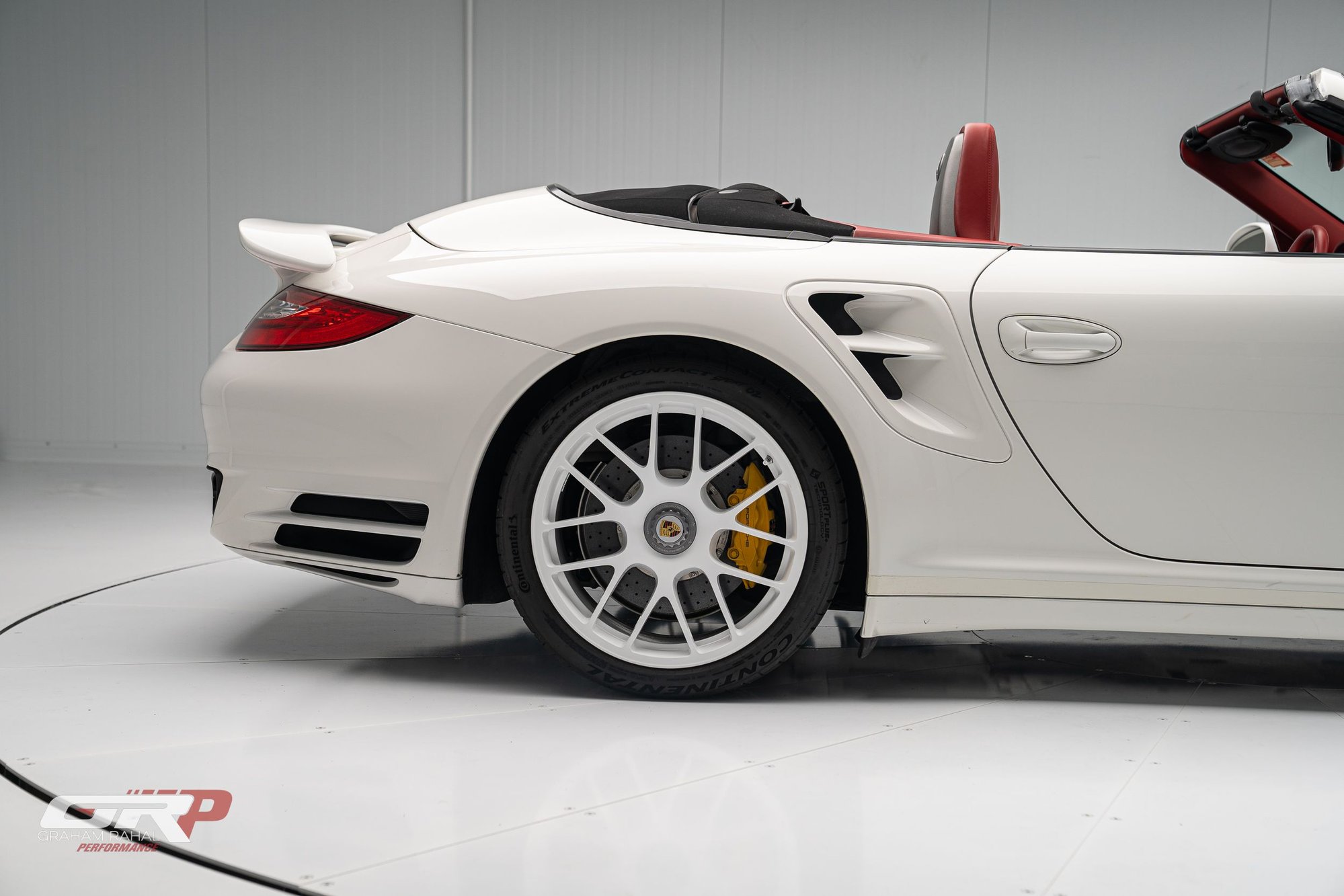 2011 Porsche 911 - 2011 Turbo S Cabriolet - Carrara White over Carrara Red - Used - VIN WP0CD2A99BS77335 - 24,768 Miles - 6 cyl - AWD - Automatic - Convertible - White - Indianapolis, IN 46077, United States