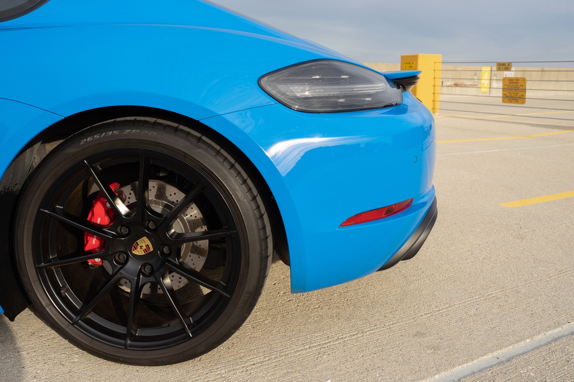 2022 Porsche 718 - 2022 Porsche 718 Cayman GTS 4.0 PDK — Shark Blue — 15k Miles — Extra Wheels - Used - VIN WP0AD2A82NS268262 - 15,270 Miles - 6 cyl - 2WD - Automatic - Coupe - Blue - Arlington Heights, IL 60004, United States