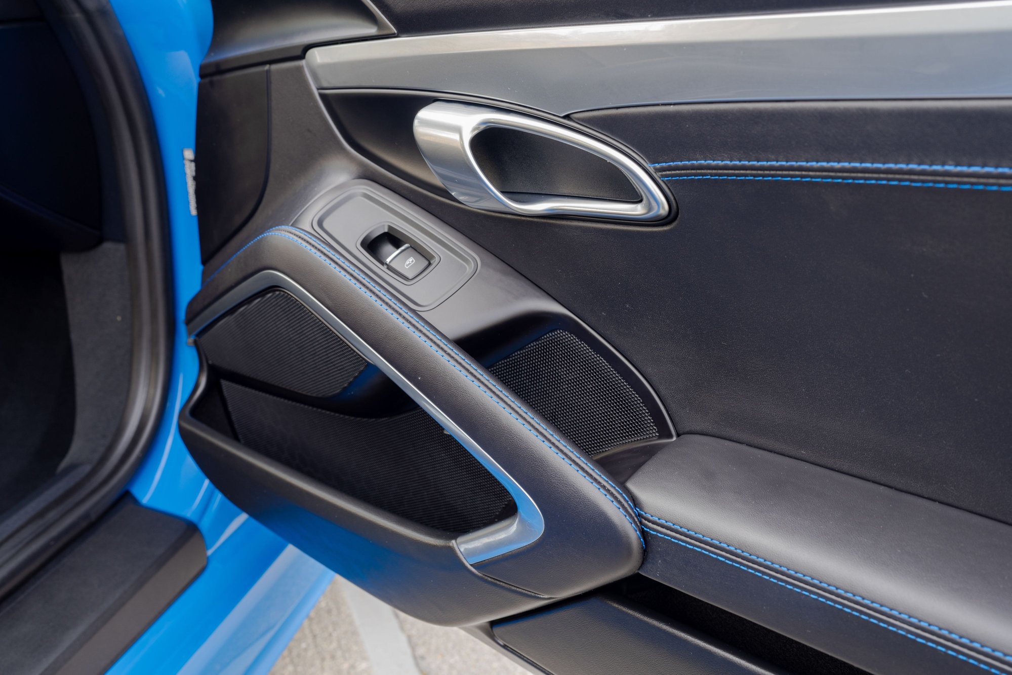 2022 Porsche 718 - 2022 Porsche 718 Cayman GTS 4.0 PDK — Shark Blue — 15k Miles — Extra Wheels - Used - VIN WP0AD2A82NS268262 - 15,270 Miles - 6 cyl - 2WD - Automatic - Coupe - Blue - Arlington Heights, IL 60004, United States