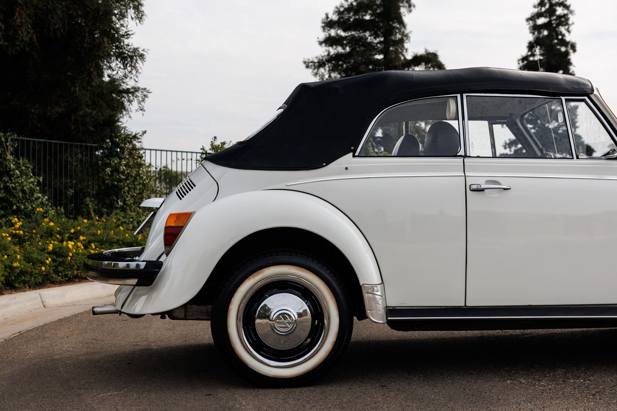 1978 Volkswagen Super Beetle - 1978 Volkswagen super beetle convertible - Used - Fresno, CA 93720, United States