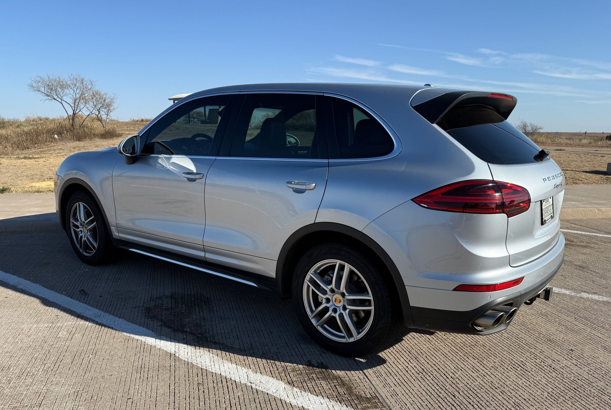 Relatively clean example with 49K miles on the odometer and the factory off-road package.  Lots of work to be done to make this a real trail car.