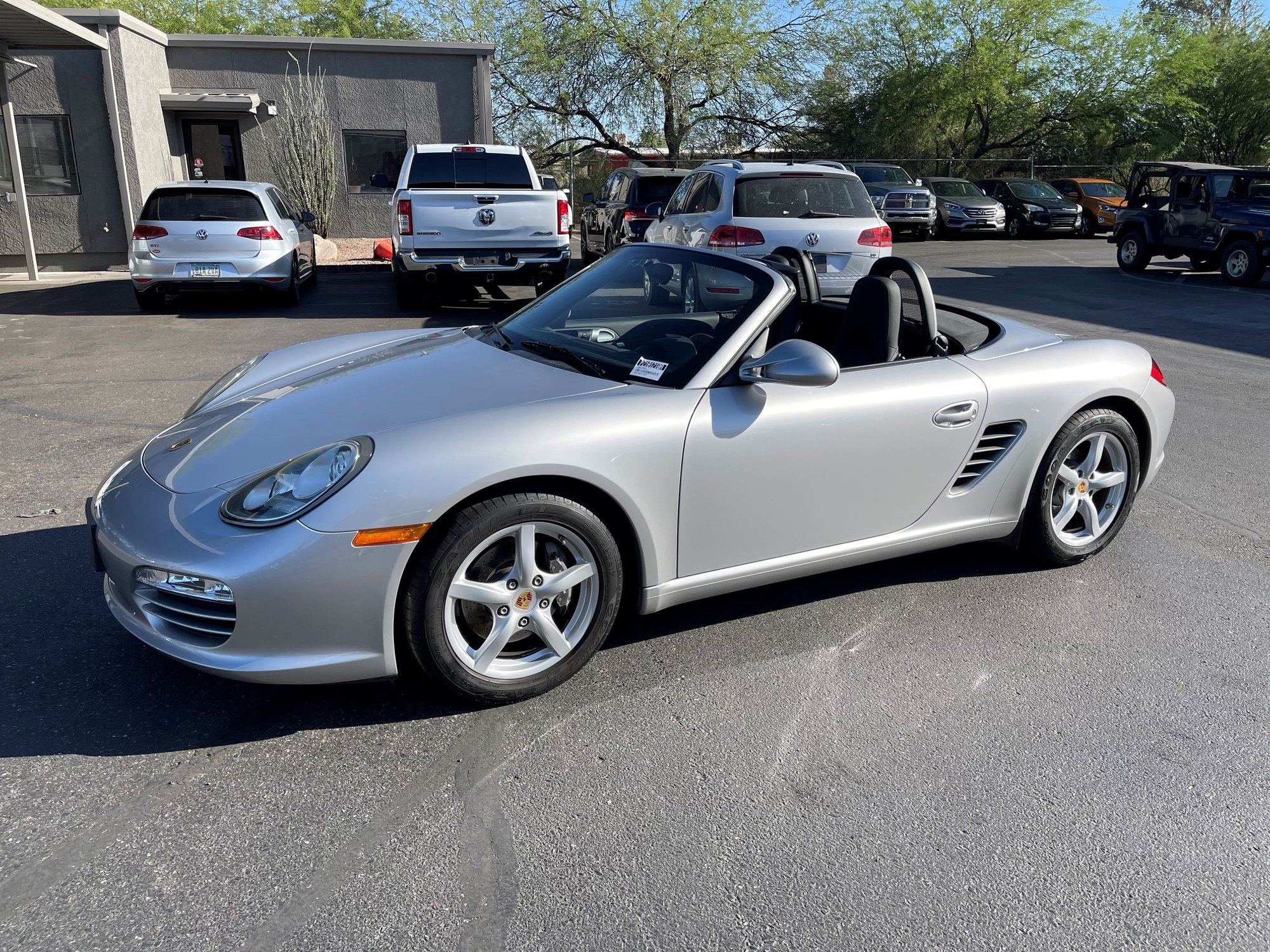 2009 Porsche Boxster - Immaculate 2009 Boxster! Manual Transmission! 28k Miles! - Used - VIN WP0CA29869U710430 - 28,500 Miles - 6 cyl - 2WD - Manual - Convertible - Silver - Tucson, AZ 85711, United States