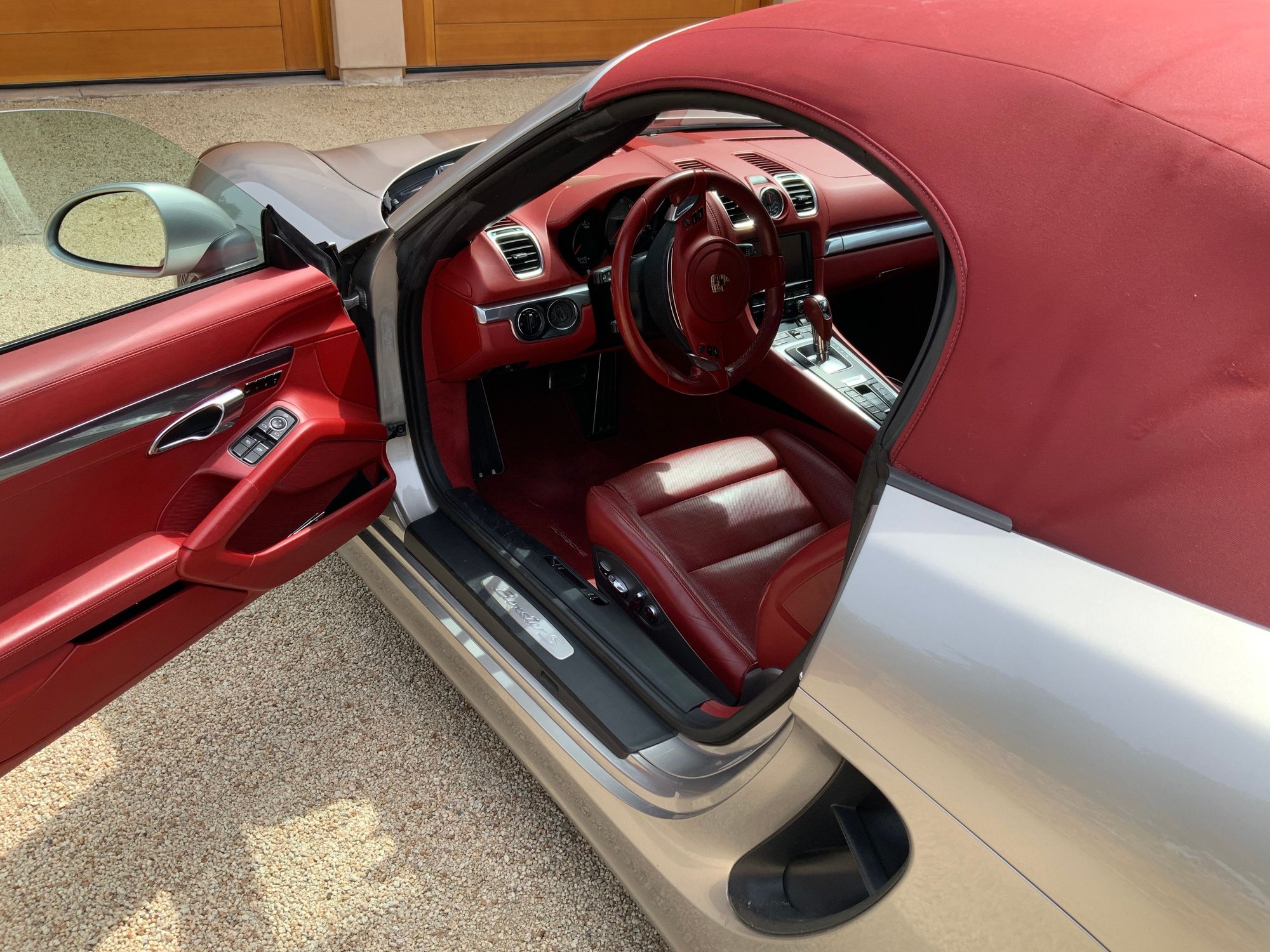 2013 Porsche Boxster - Rare 2013 Boxster S Platinum Silver Metallic, Carrera Red  leather and  Bordeaux Top - Used - VIN WP0CB2A81DS133562 - 6 cyl - 2WD - Automatic - Convertible - Silver - Carmel, CA 93923, United States