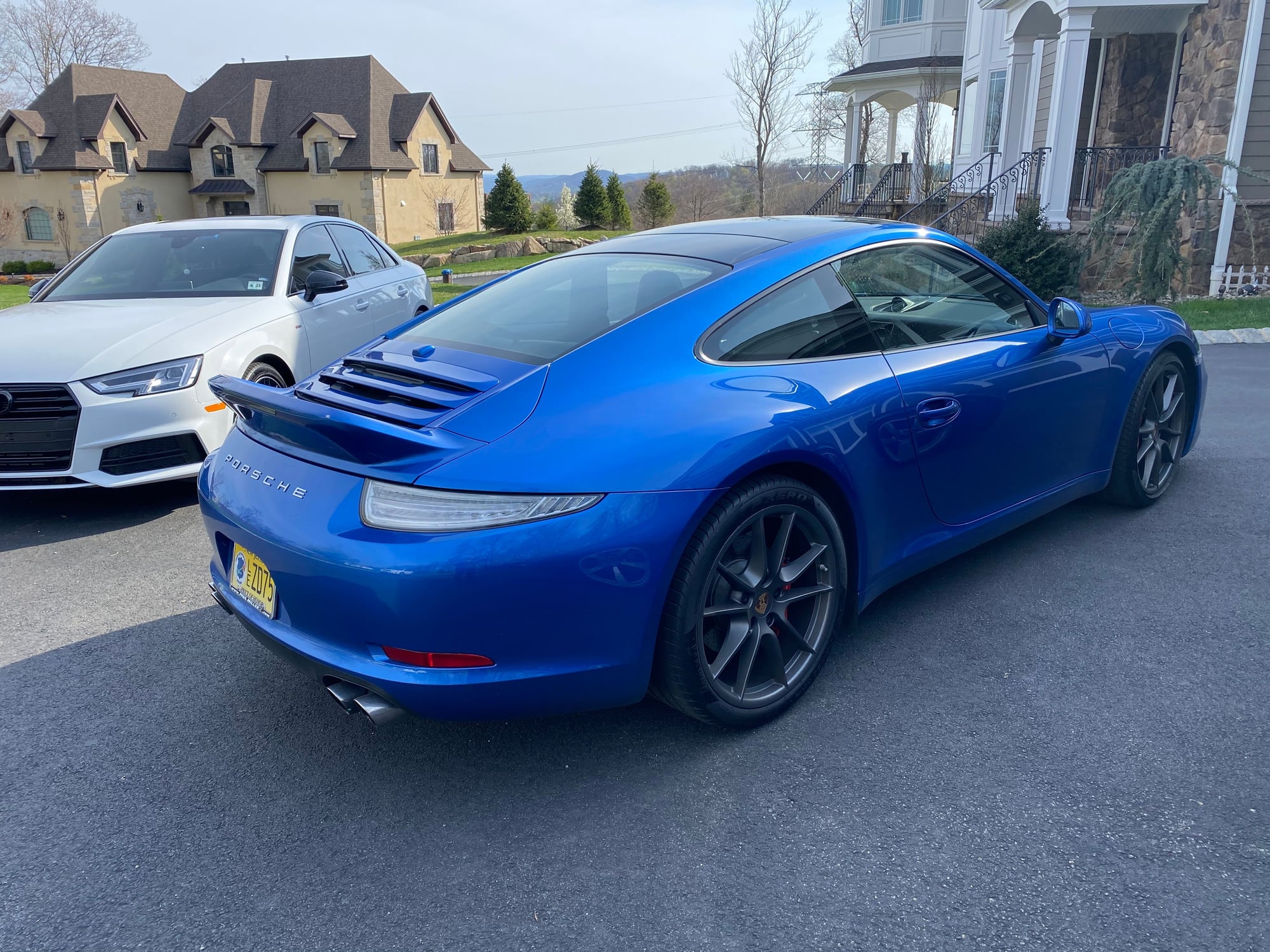 2014 Porsche 911 - 2014 Carrara 911 S ,blue, 7spd manual , sport exhaust , chrono, 991.1 - Used - VIN WP0AB2A9XES123145 - 20,380 Miles - 6 cyl - 2WD - Manual - Coupe - Blue - Sparta, NJ 07871, United States