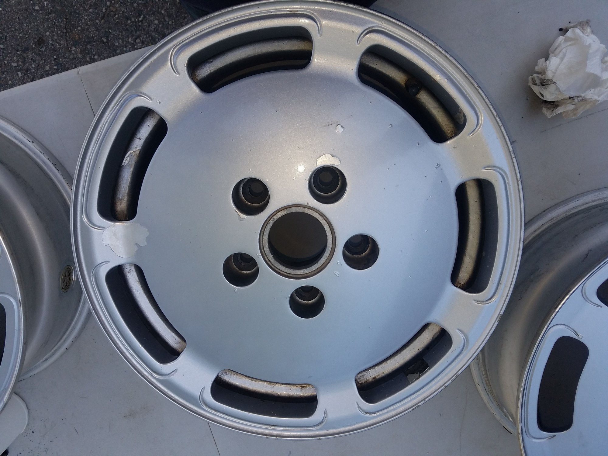 Wheels and Tires/Axles - 928 90-91 man hole wheels with RDK (tpms) - Used - 1990 to 1991 Porsche 928 - Farmingtn Hls, MI 48334, United States