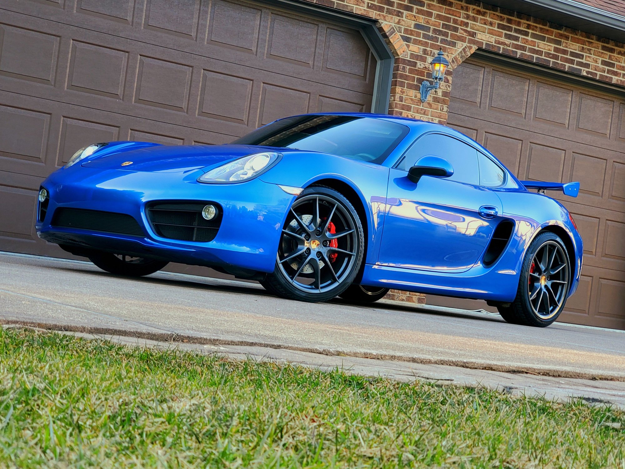 2014 Porsche Cayman - 2014 PORSCHE CAYMAN S! 6SPD MANUAL SPORT EXHAUST $77MSRP+FULLY SERVICED BLUE SAPPHIRE - Used - VIN WP0AB2A83EK191732 - 40,100 Miles - 6 cyl - 2WD - Manual - Coupe - Blue - Orefield, PA 18069, United States