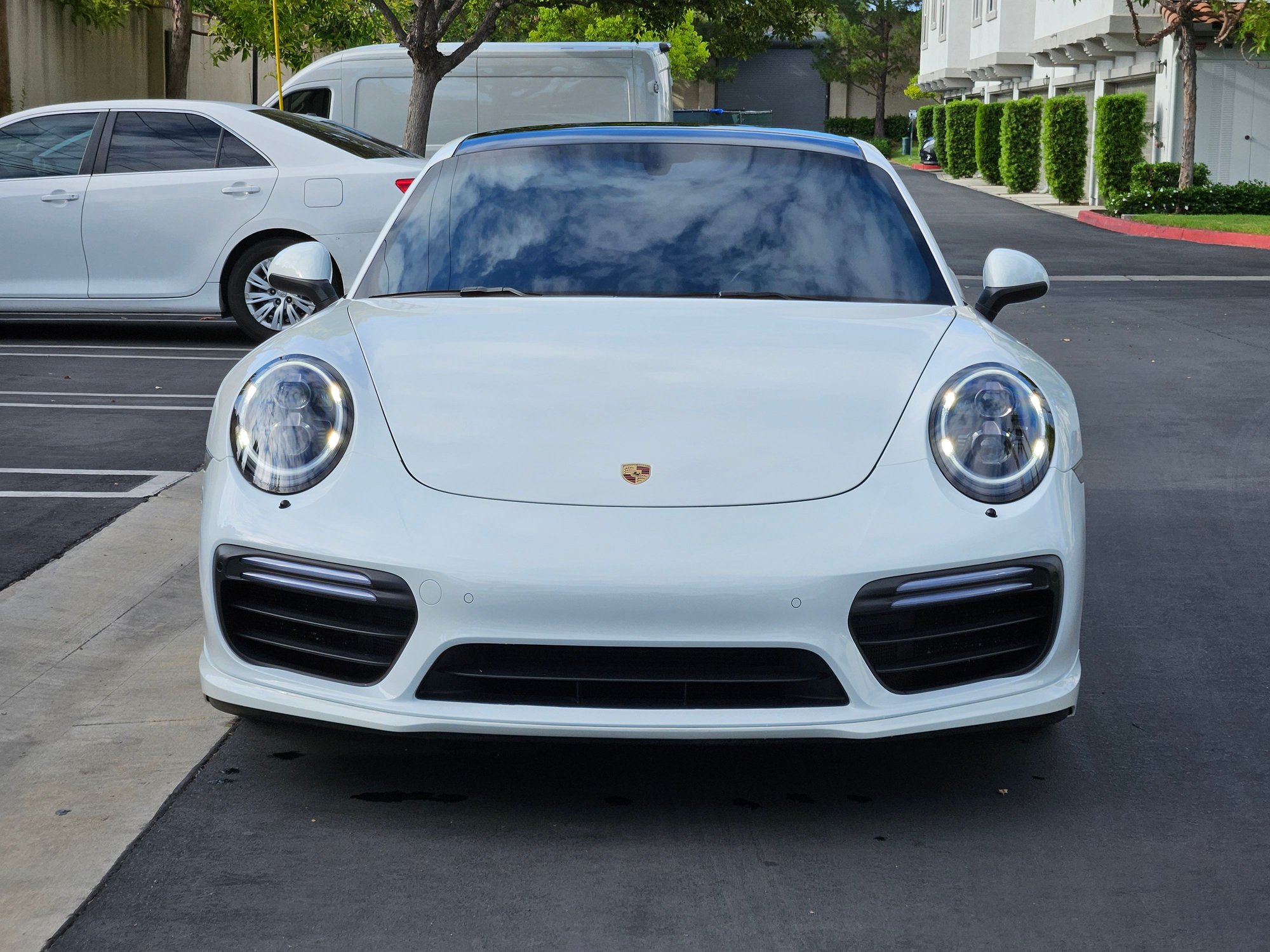 2018 Porsche 911 - 2018 Porsche 911 991.2 Turbo - Used - VIN WP0AD2A92JS156760 - 28,500 Miles - 6 cyl - AWD - Automatic - Coupe - White - Buena Park, CA 90621, United States