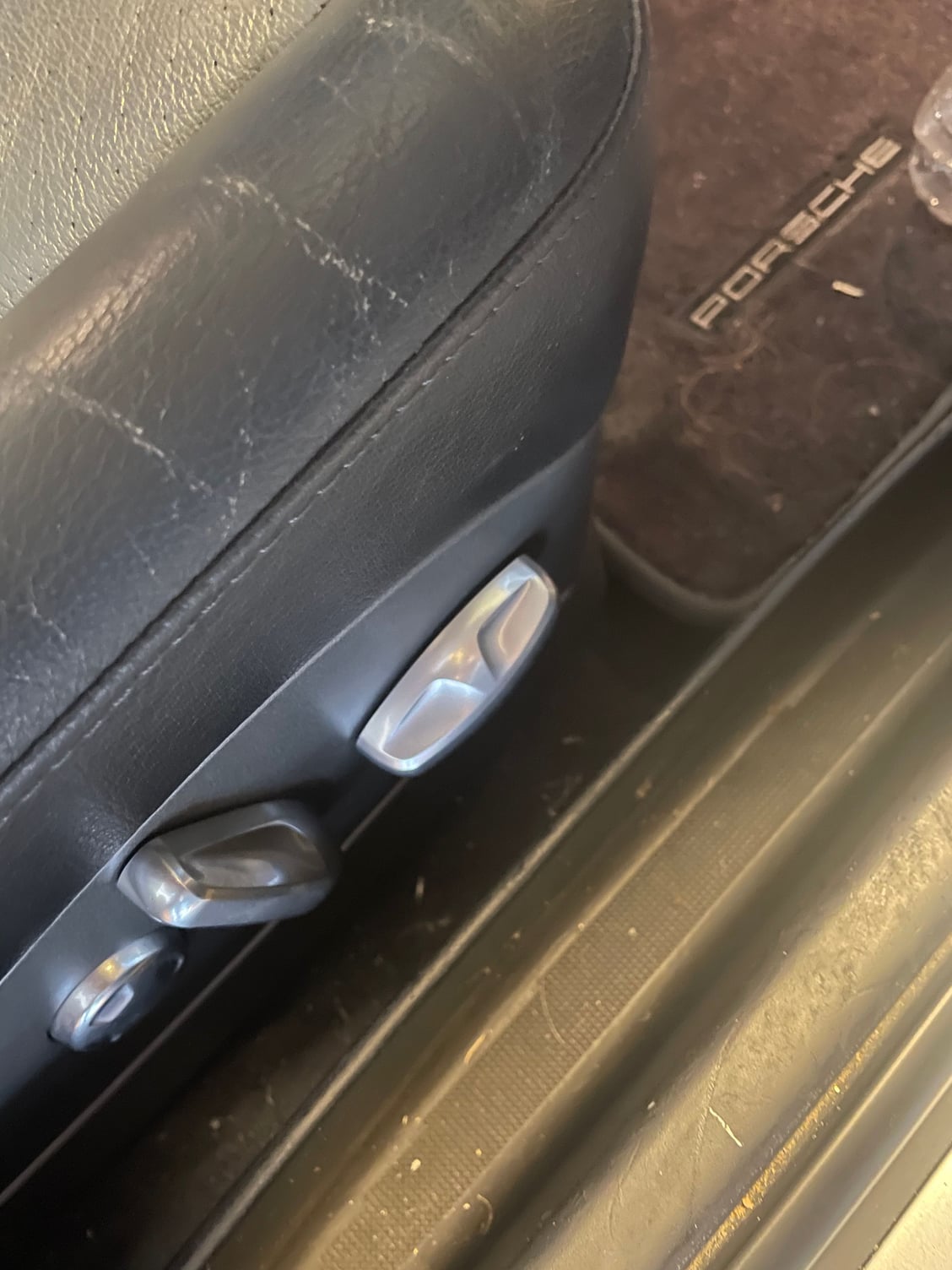 How to Repair Torn Seat (Side) ?? - YotaTech Forums