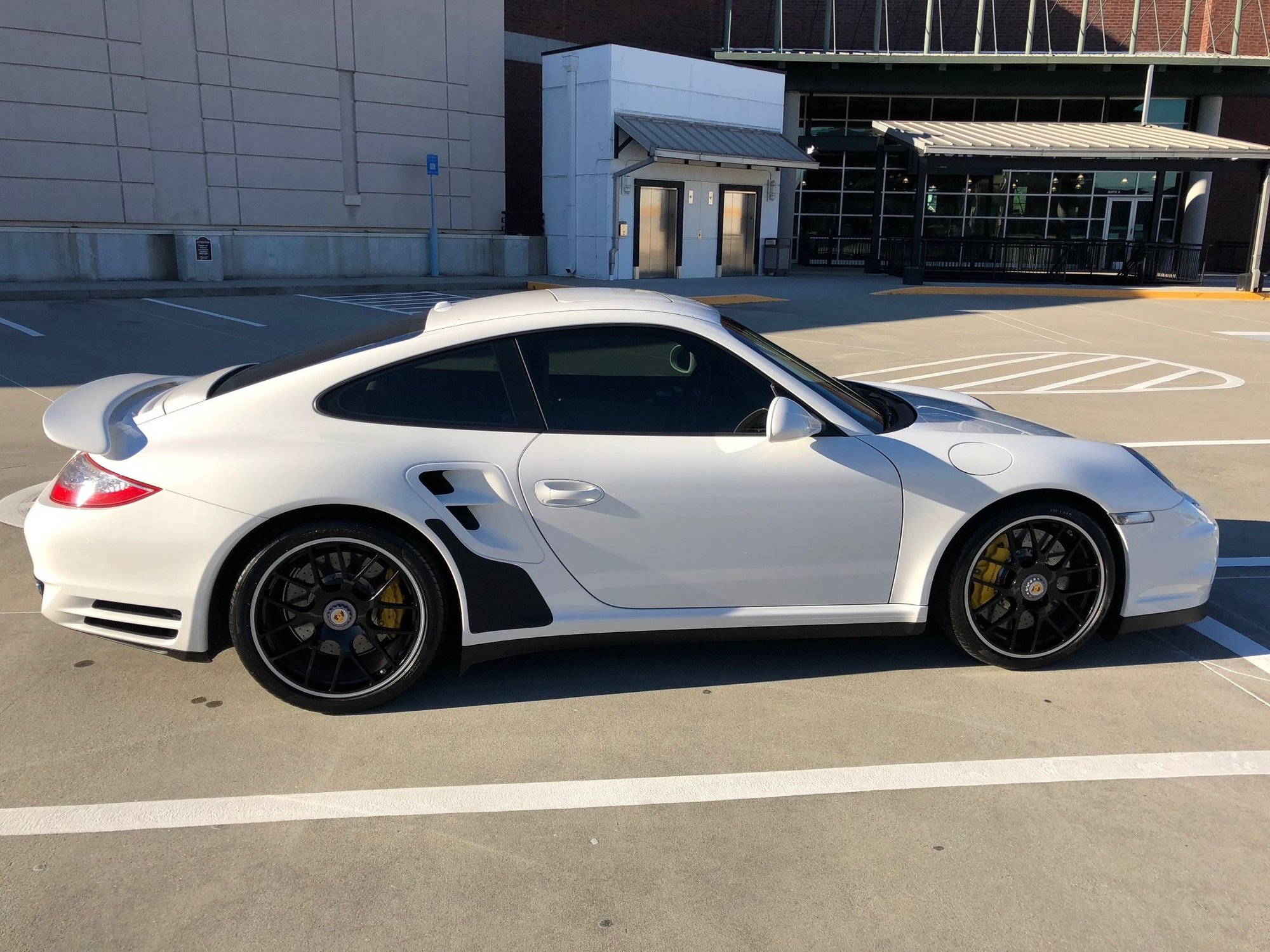 2011 Porsche 911 - 2011 911 Turbo S - Used - VIN WP0AD2A91BS766702 - 34,250 Miles - 6 cyl - AWD - Automatic - Coupe - White - Atlanta, GA 30319, United States