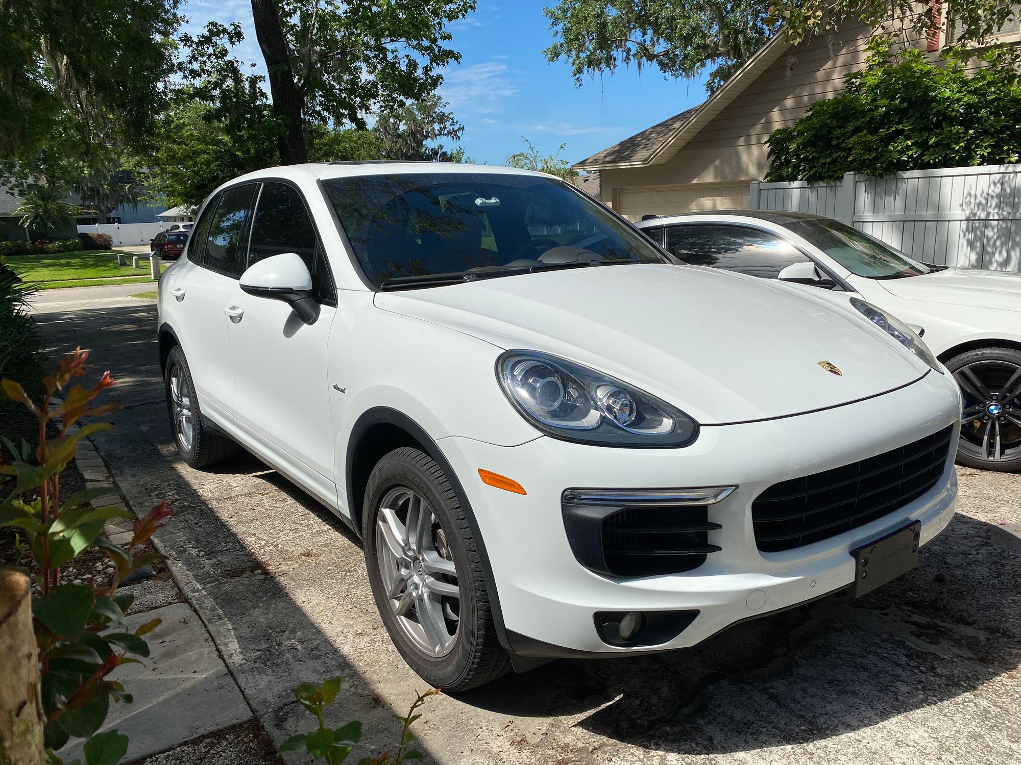 2015 Porsche Cayenne - 2015 Cayenne Diesel- Nice Spec, still under warranty, FL - Used - VIN WP1AF2A28FLA39357 - 84,500 Miles - 6 cyl - 4WD - Automatic - SUV - White - Lakeland, FL 33813, United States