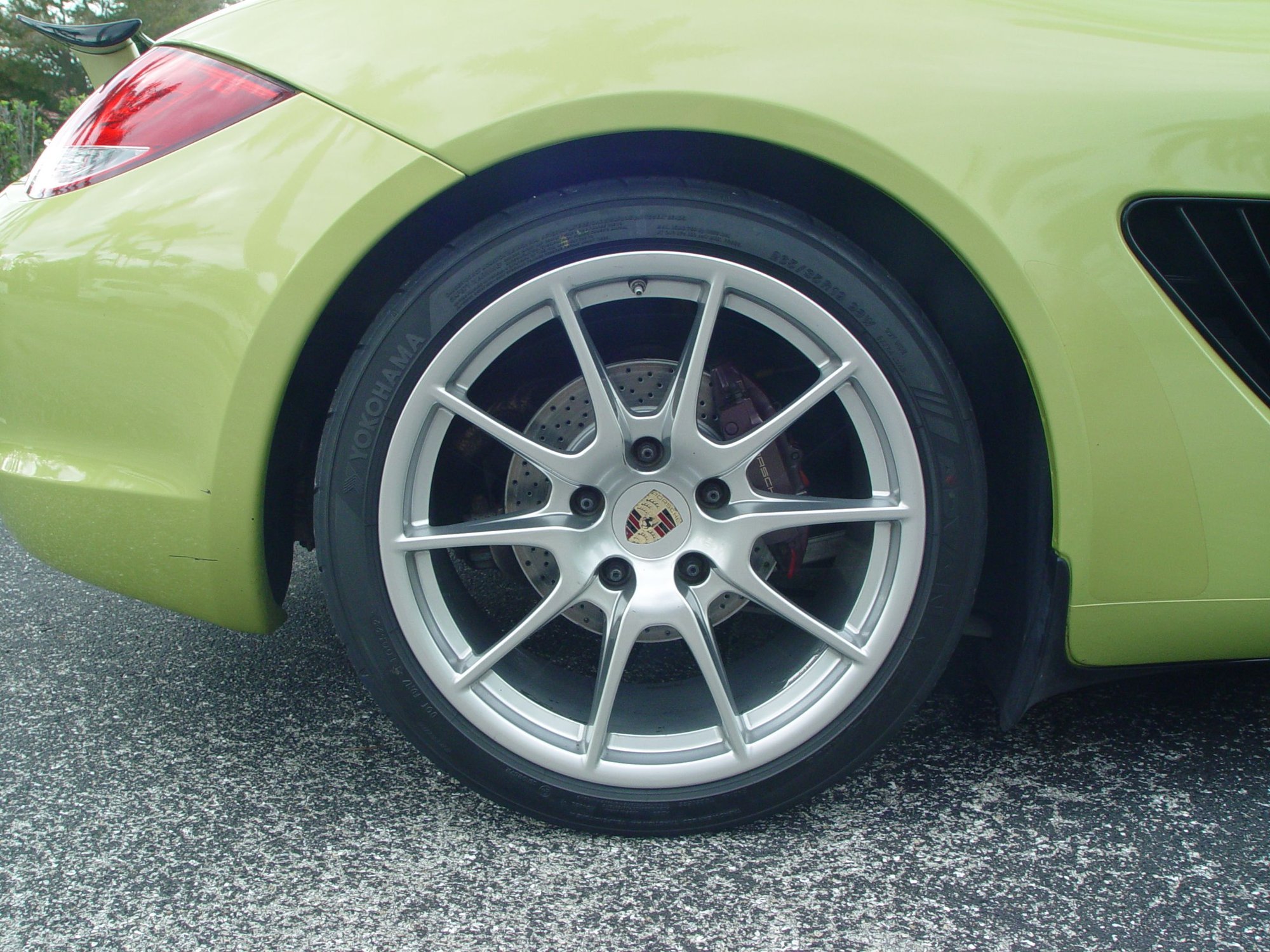 2012 Porsche Cayman - 2012 Cayman R in Peridot - Used - VIN WP0AB2A83CU792186 - 6 cyl - 2WD - Automatic - Coupe - North Fort Myers, FL 33903, United States