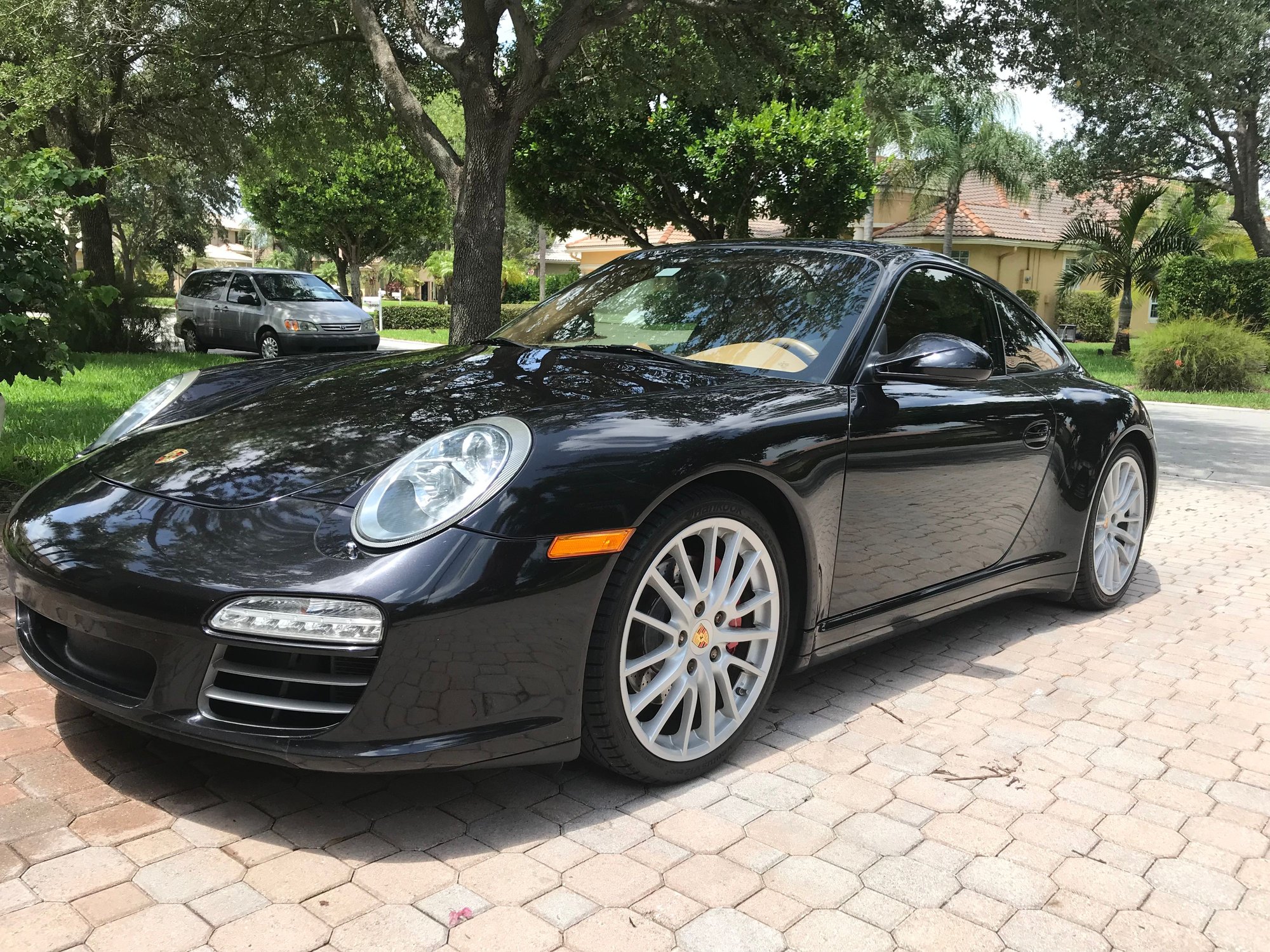 2009 Porsche 911 - 2009 Carrera 4S Coupe - 6 speed - 997.2 / loaded - Used - VIN WPOAB29929S721403 - 51,500 Miles - 6 cyl - AWD - Coupe - Black - Fort Lauderdale, FL 33061, United States