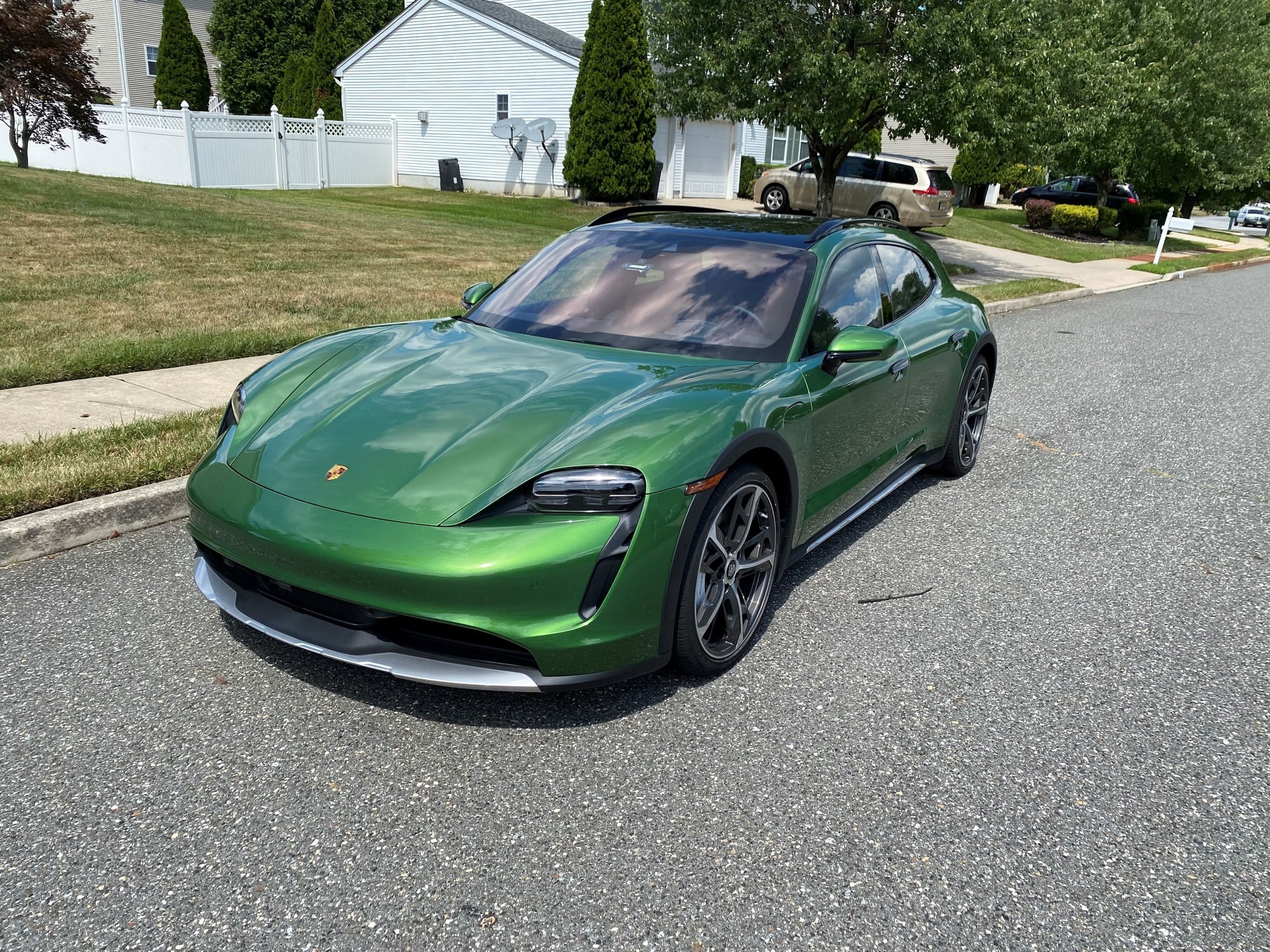 2022 Porsche Taycan - FOR SALE: High-Spec 2022 Mamba Green Taycan 4S Cross Turismo (Private Owner in NJ) - Used - VIN WP0BB2Y11NSA71279 - 4,900 Miles - Other - 4WD - Automatic - Wagon - Other - Deptford, NJ 08096, United States