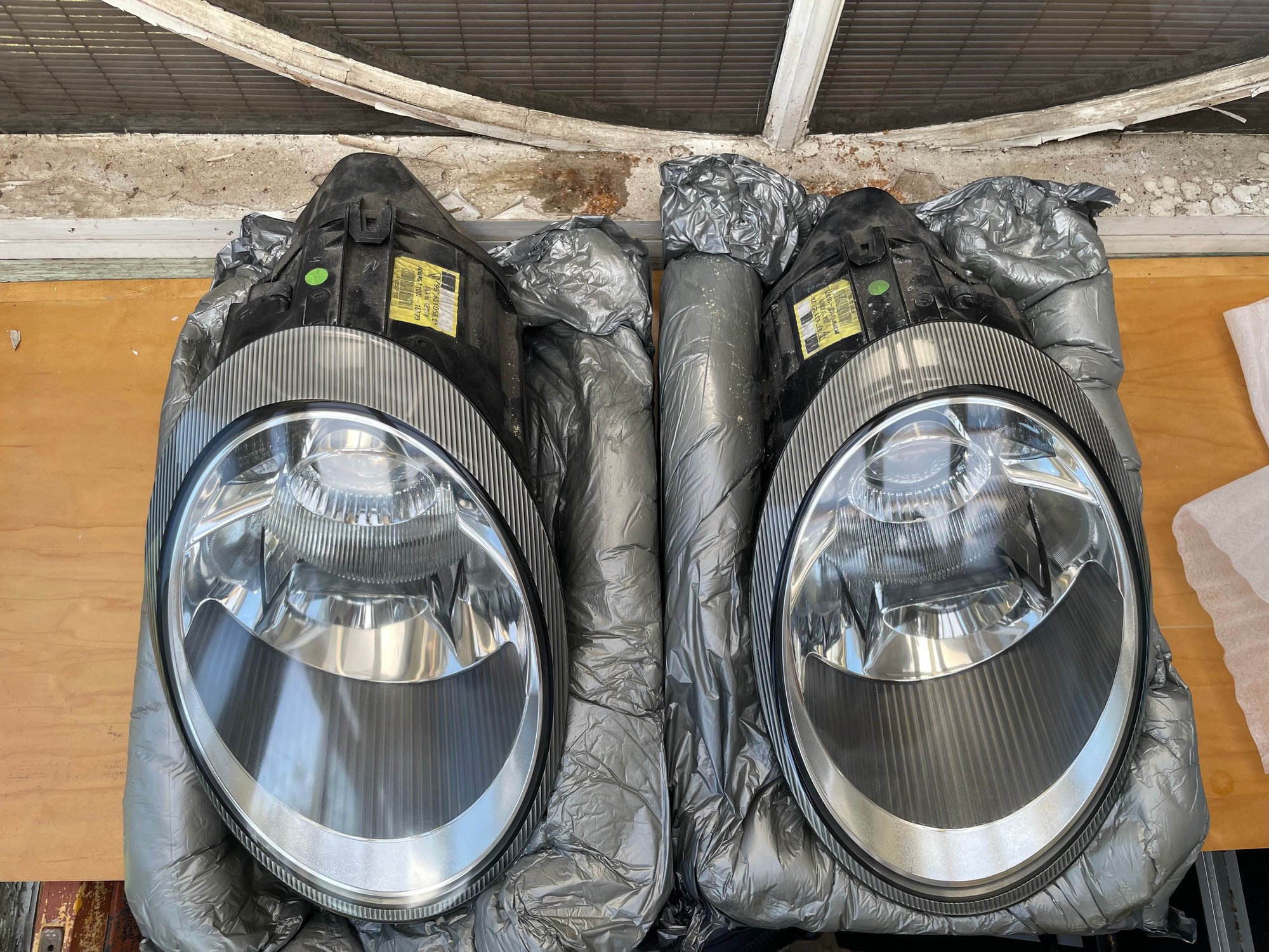 Lights - 997.1 OEM Xenon Headlights full set - Used - 2005 to 2012 Porsche 911 - San Marino, CA 91108, United States