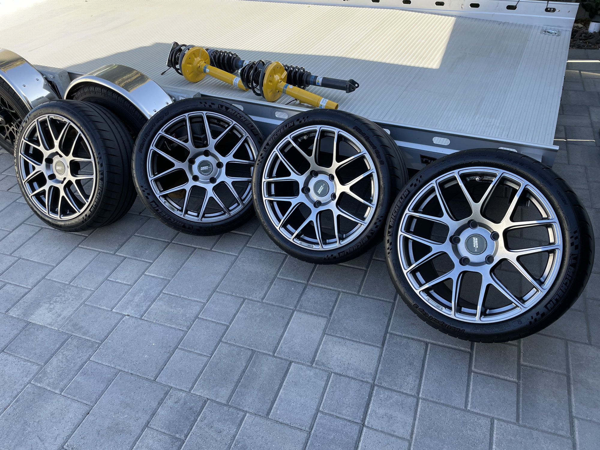 Wheels and Tires/Axles - 18" Flow One Race Spec F2 Wheels and Tires - Used - 1999 to 2011 Porsche 911 - Los Angeles, CA 91406, United States