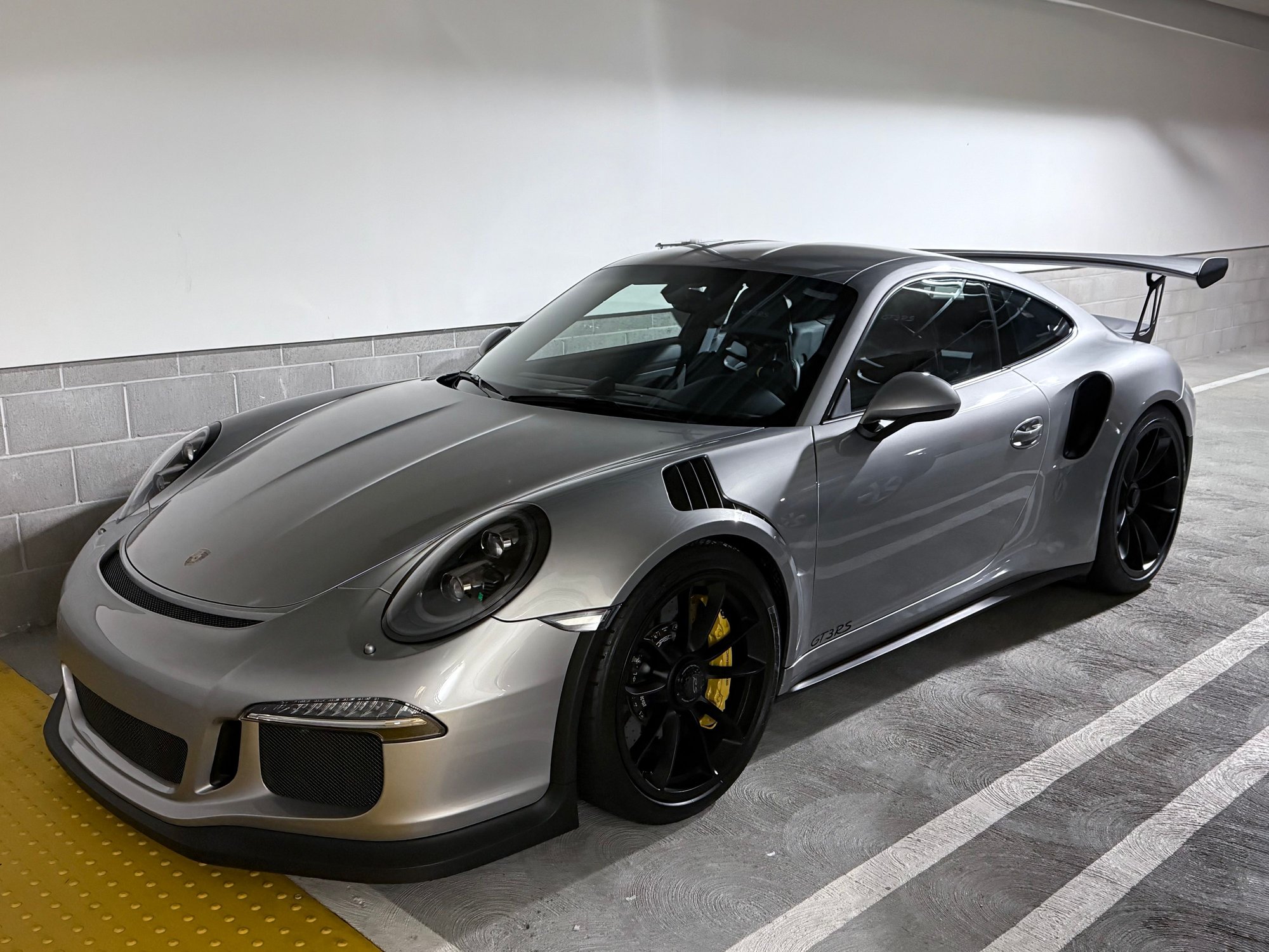 2016 Porsche 911 - 2016 GT3 RS - Used - VIN WP0AF2A98GS193248 - 9,300 Miles - 6 cyl - 2WD - Automatic - Coupe - Silver - San Francisco, CA 94131, United States