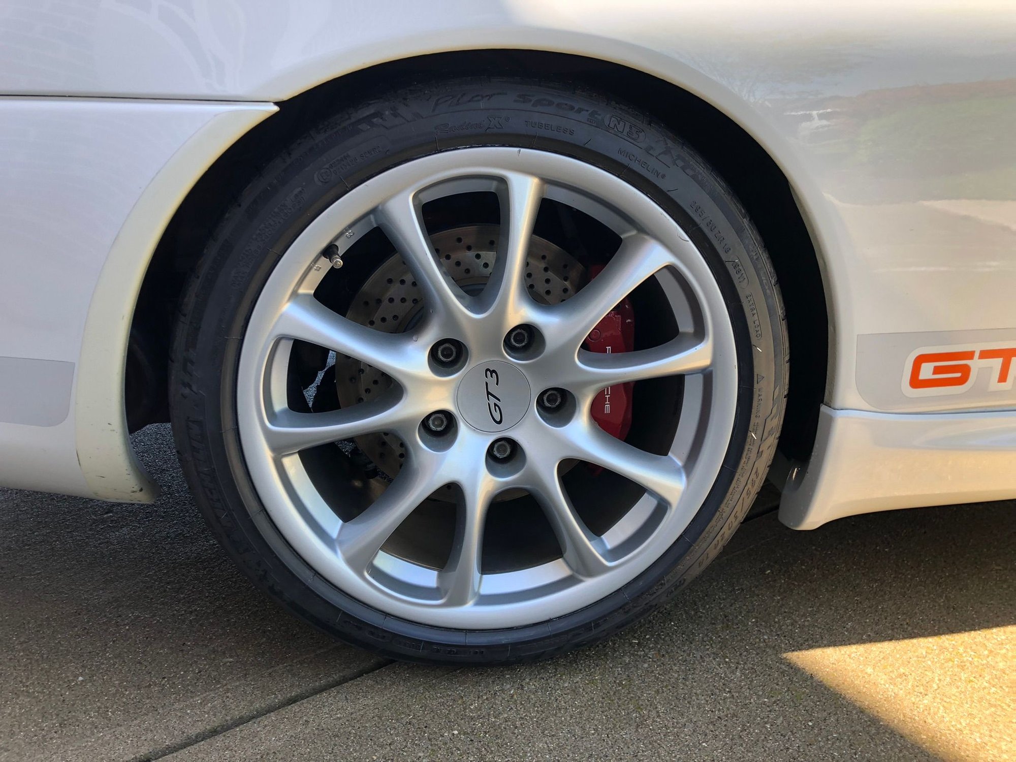 2005 Porsche GT3 - 2005 GT3 Carrera White - Used - VIN WP0AC29985S692142 - 64,500 Miles - 6 cyl - 2WD - Manual - Coupe - White - Batavia, OH 45103, United States