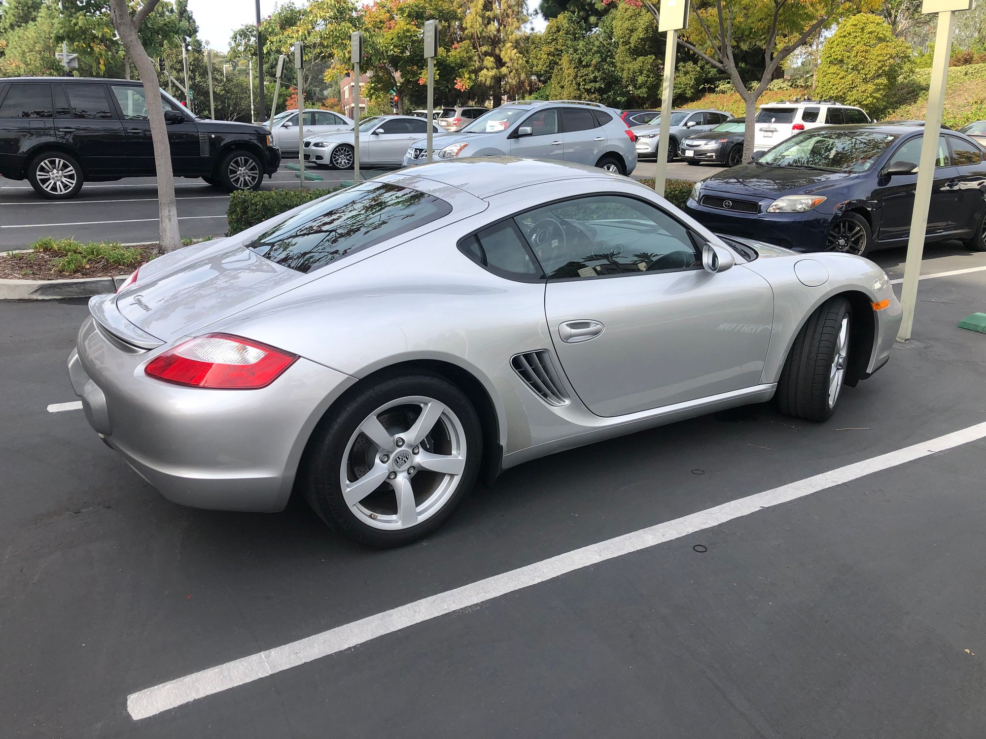 2007 Porsche Cayman - 2007 Porsche Cayman, one owner, 4k miles - Used - VIN WP0AA29837U760903 - 4,000 Miles - 6 cyl - 2WD - Manual - Coupe - Silver - San Diego, CA 92130, United States