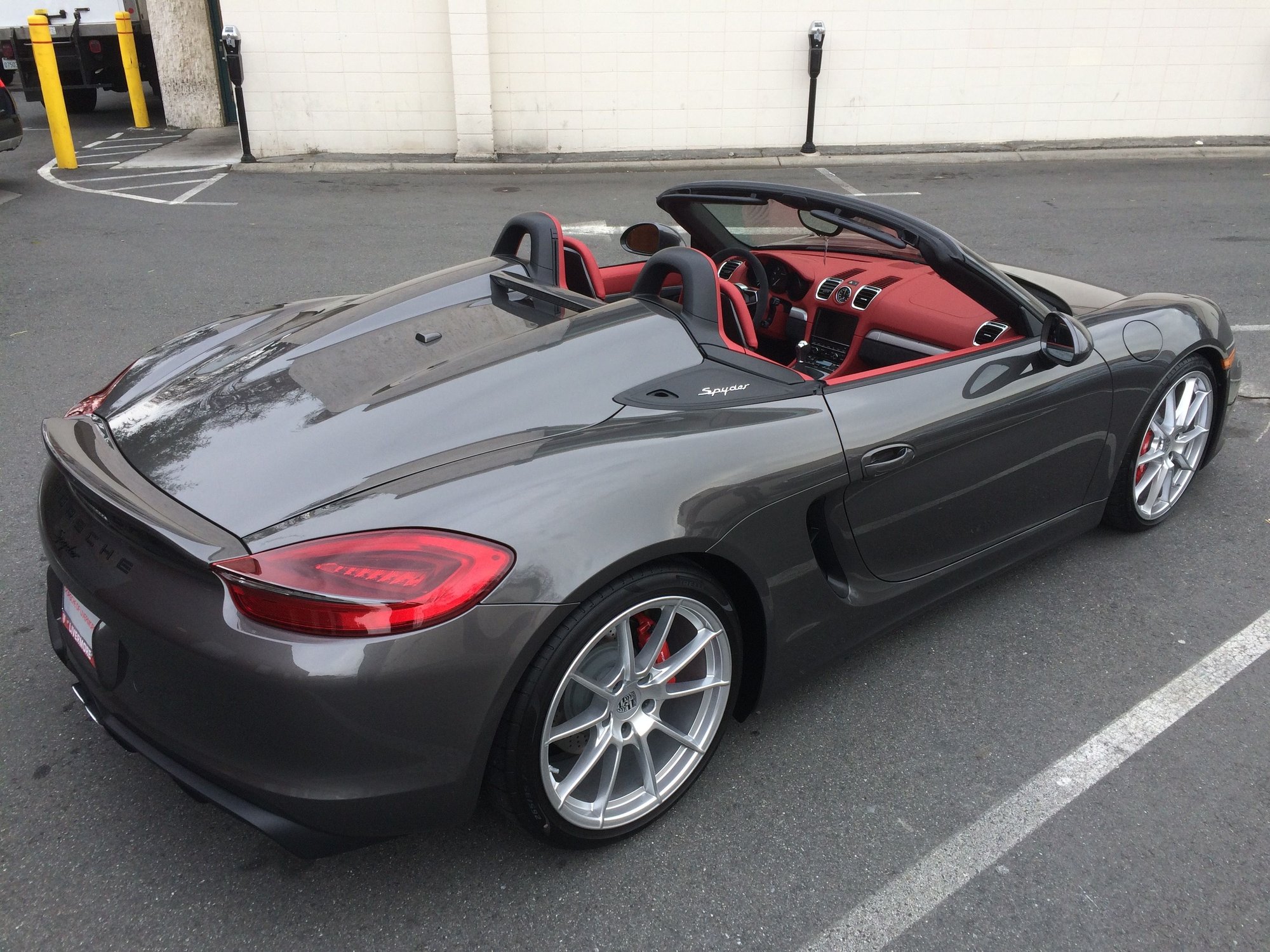 2016 Porsche Boxster - 2016 981 Spyder - Used - VIN WPOCC2A89GS152460 - 13,225 Miles - 6 cyl - 2WD - Manual - Convertible - Gray - Walnut Creek, CA 94596, United States