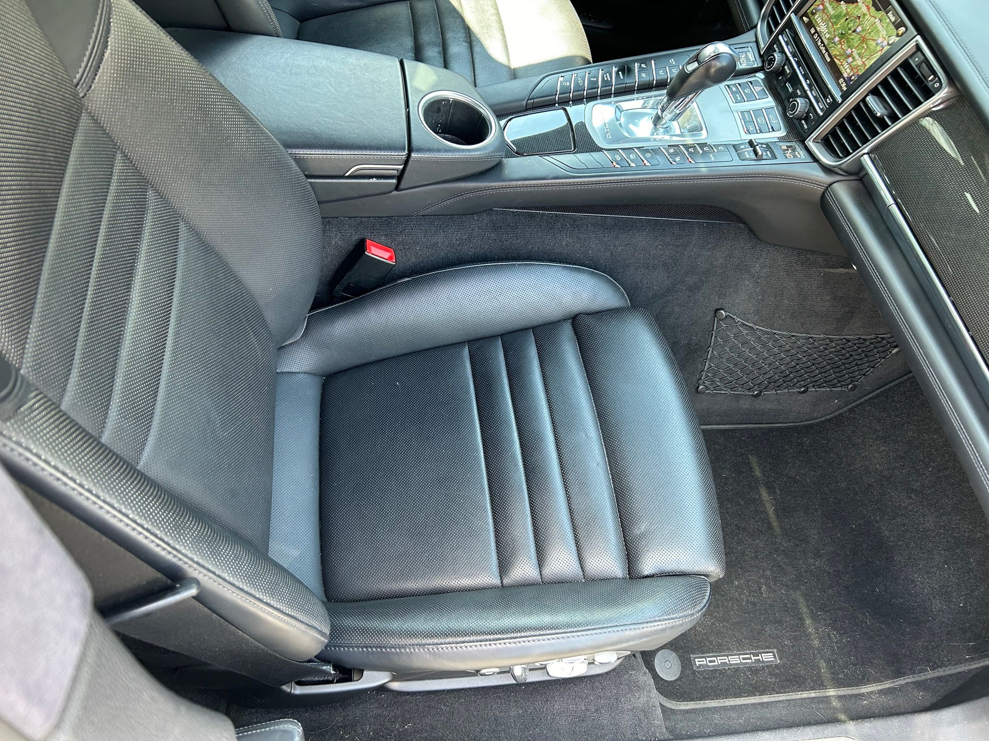 2014 Porsche Panamera - Panamera , one owner, no accidents or body work, making room for a newer GTS - Used - VIN WP0AF2A77EL083376 - 49,100 Miles - 8 cyl - AWD - Automatic - Sedan - White - Finleyville, PA 15332, United States