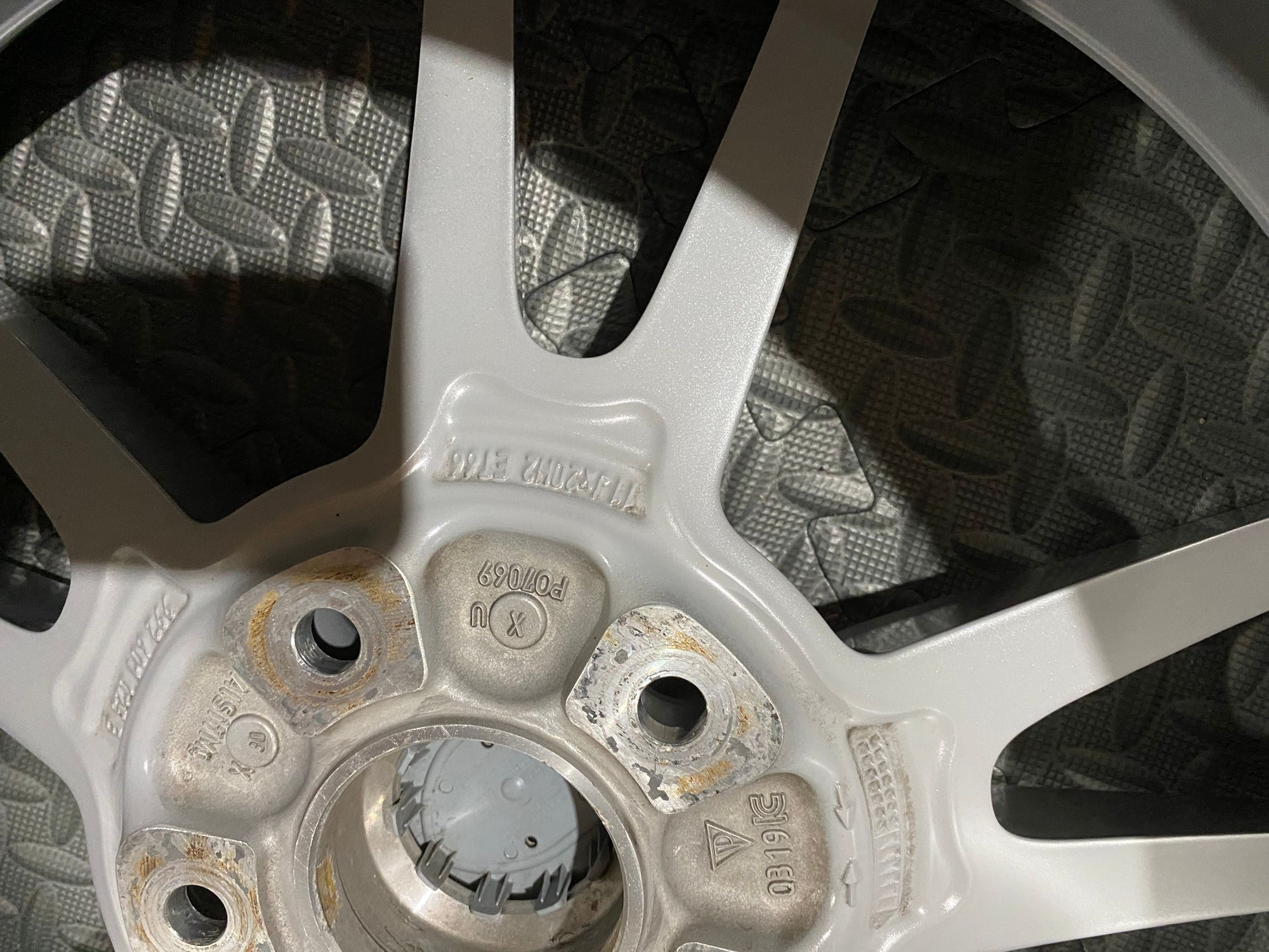 Wheels and Tires/Axles - 911 992 winter wheel and tire set - Used - 2020 to 2024 Porsche 911 - Summit, NJ 07901, United States