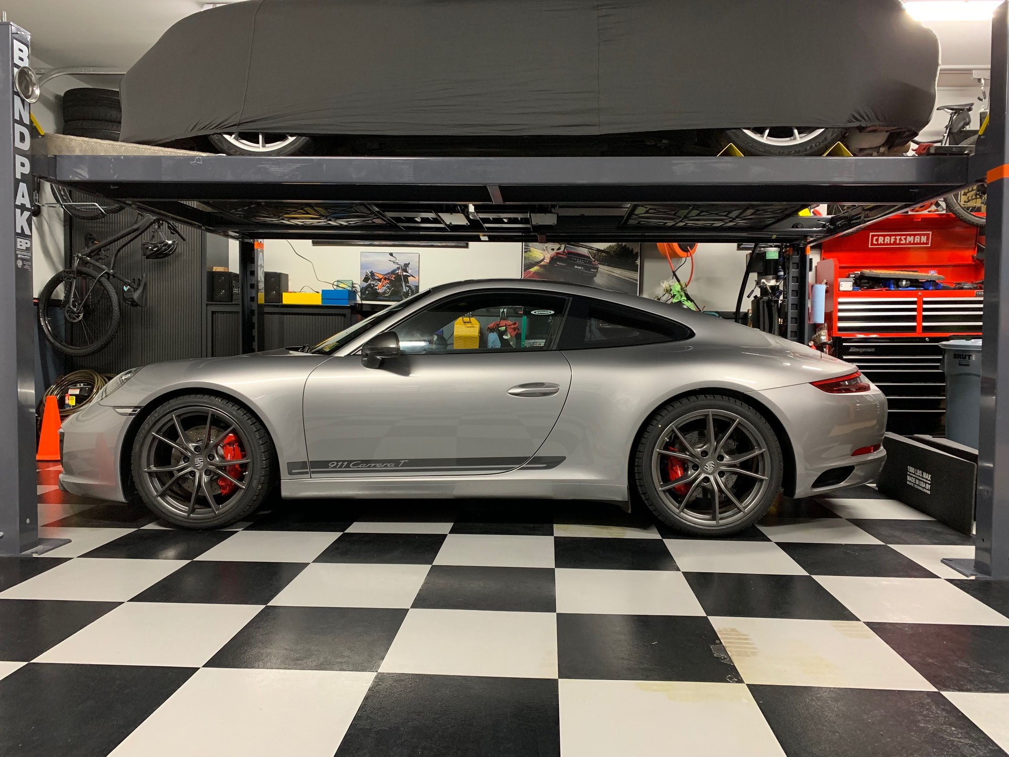 2018 Porsche 911 - 2018 911 Carrera T for sale - Used - VIN WP0AA2A9XJS106360 - 5,900 Miles - 6 cyl - 2WD - Manual - Coupe - Silver - Harrisonburg, VA 22801, United States