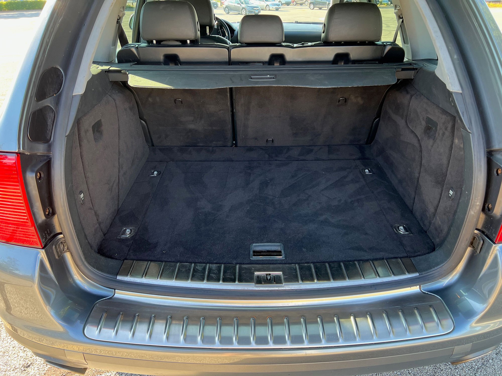 2006 Porsche Cayenne - 2006 Porsche Cayenne Base - Used - VIN WP1AA29P36LA21329 - 123,950 Miles - 6 cyl - 4WD - Automatic - SUV - Gray - Chicago, IL 60613, United States