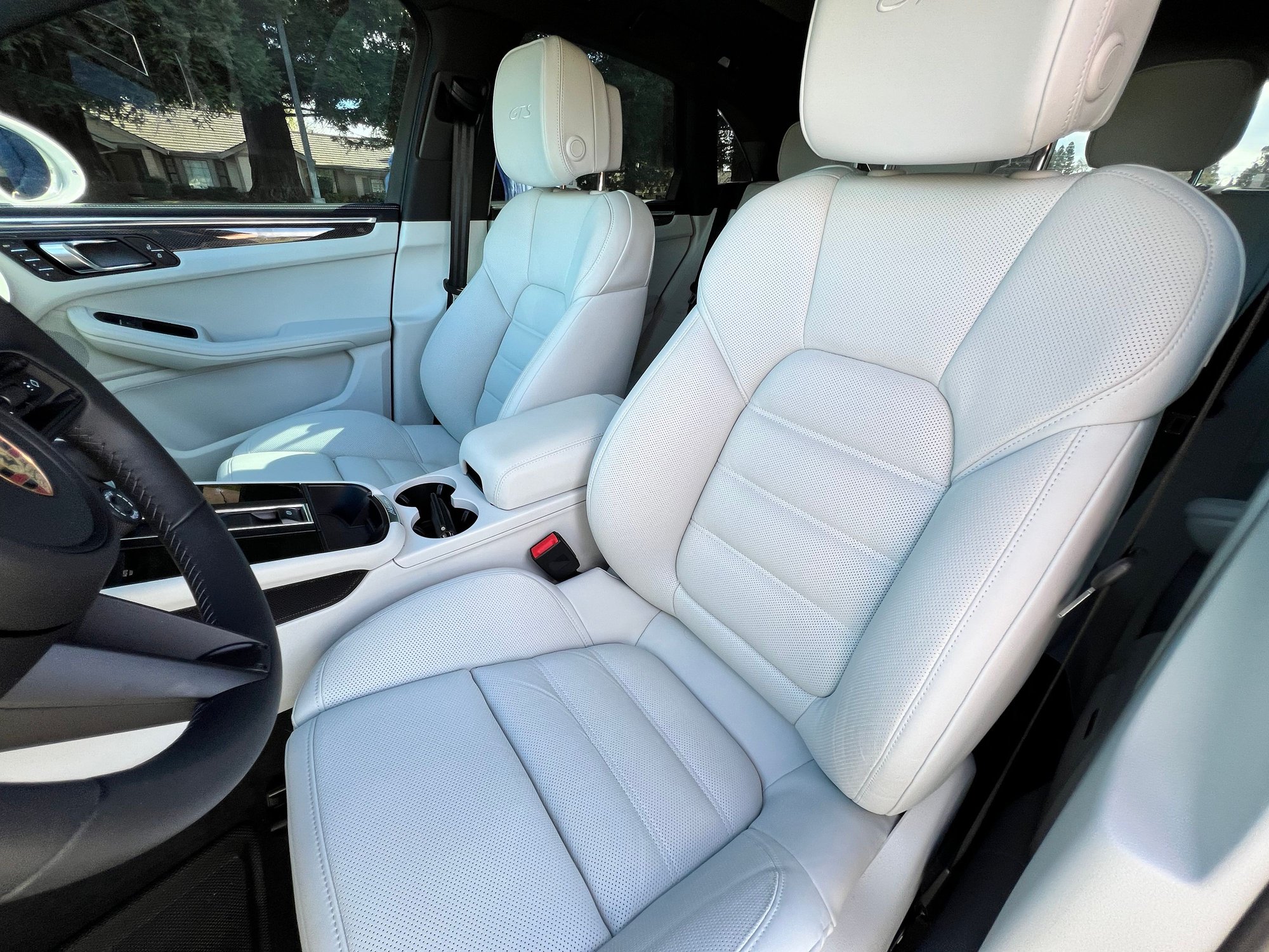 2023 Porsche Macan - 2023 Porsche Macan GTS , Showroom condition - Used - VIN Wp1af2a51plb58606 - 2,475 Miles - 6 cyl - AWD - Automatic - SUV - White - Sacramento, CA 95670, United States