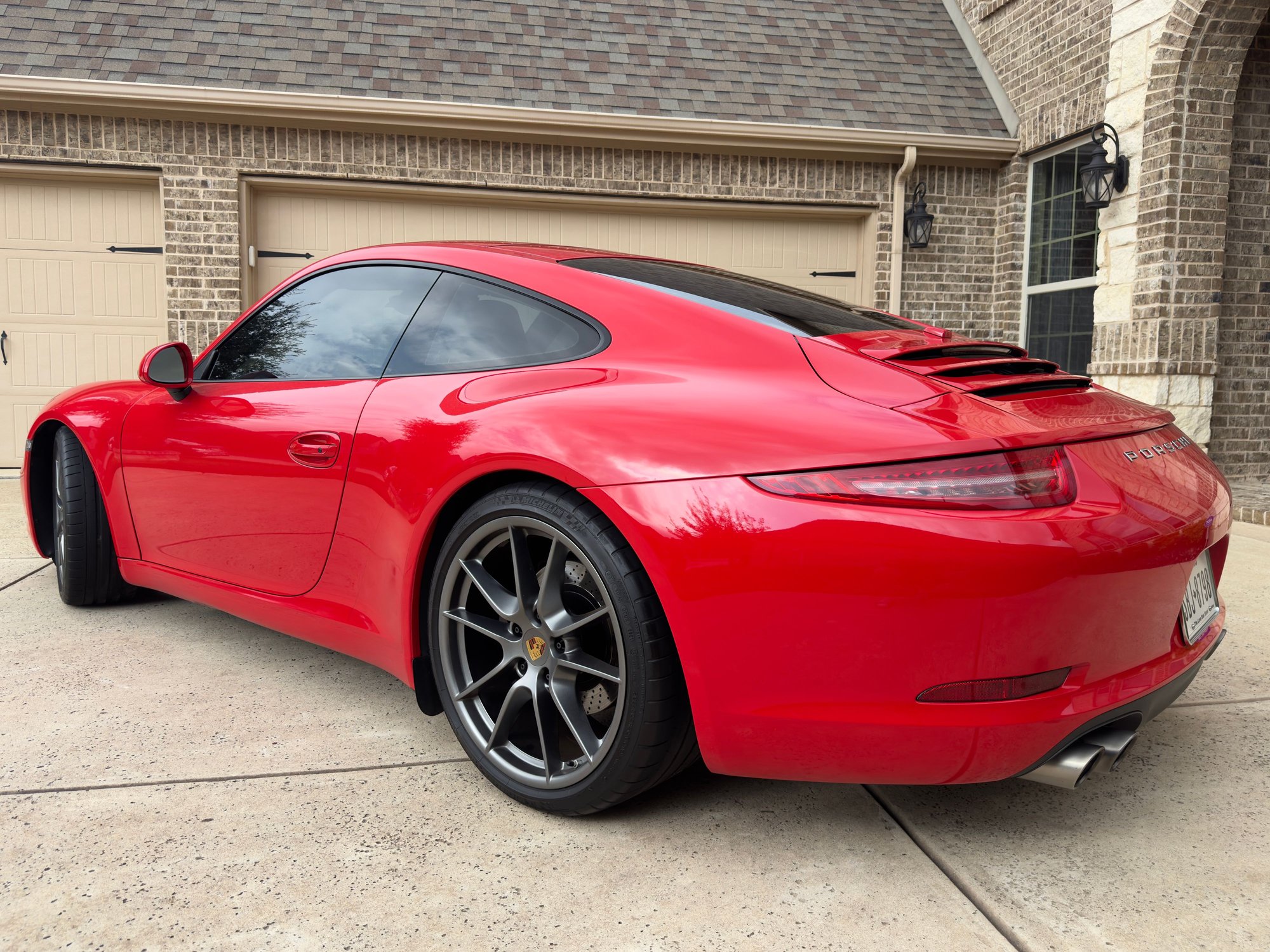 2013 Porsche 911 - 2013 Porsche 911 Carrera - Used - VIN WP0AA2A91DS107062 - 72,000 Miles - 6 cyl - 2WD - Automatic - Coupe - Red - Dallas-Fort Worth, TX 75001, United States