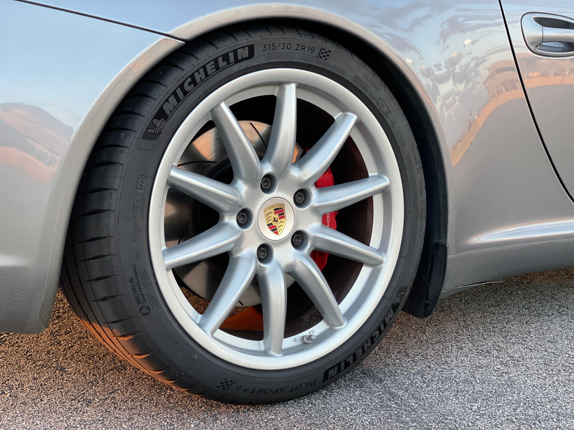 2006 Porsche 911 - 2006 Carrera 2S 6spd - LWFW, Coilovers, Software, Shifter, Sport Seats, Full Leather - Used - VIN WP0AB29976S742288 - 104,600 Miles - 6 cyl - 2WD - Manual - Coupe - Gray - Charleston, SC 29403, United States