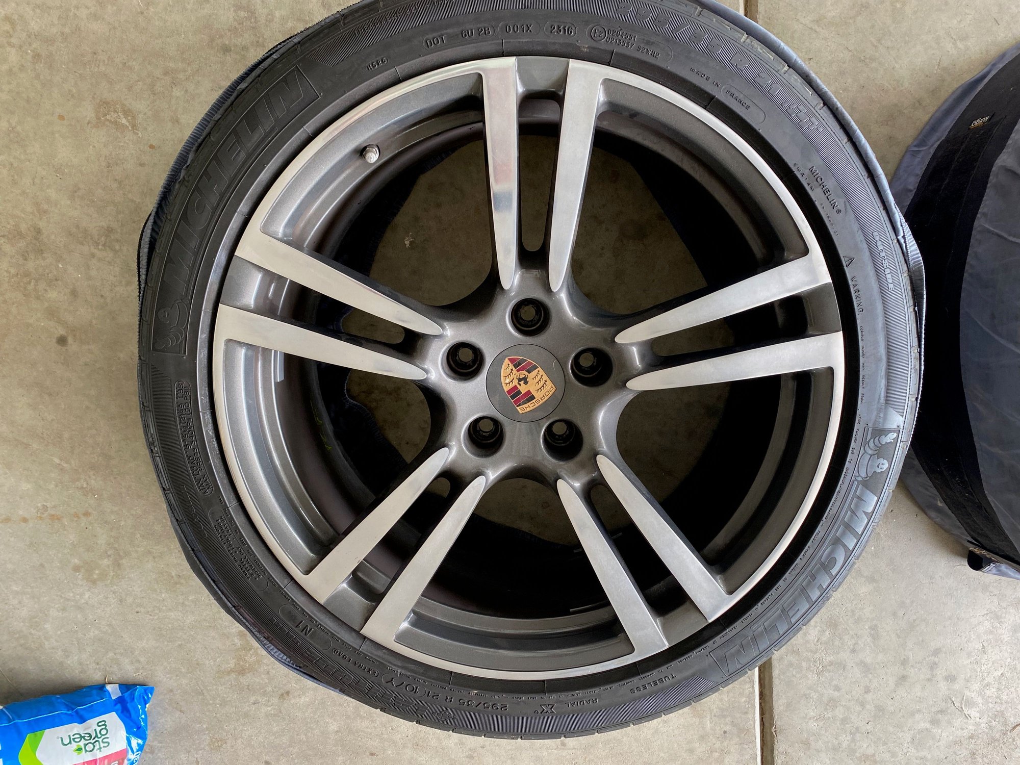 Wheels and Tires/Axles - 2014 Cayenne 21" 911 Turbo II Wheels - Used - -1 to 2026  All Models - Cincinnati, OH 45245, United States