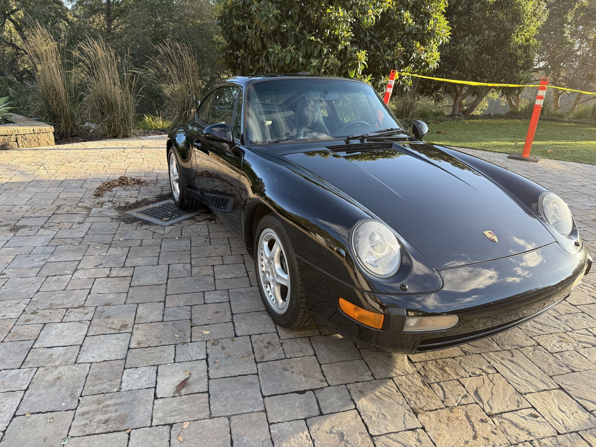 1997 Porsche 911 - 1997 Porsche 993 Targa 6 MT - Used - VIN WP0DA2991VS385205 - 6 cyl - 2WD - Manual - Coupe - Black - Santa Cruz, CA 95073, United States