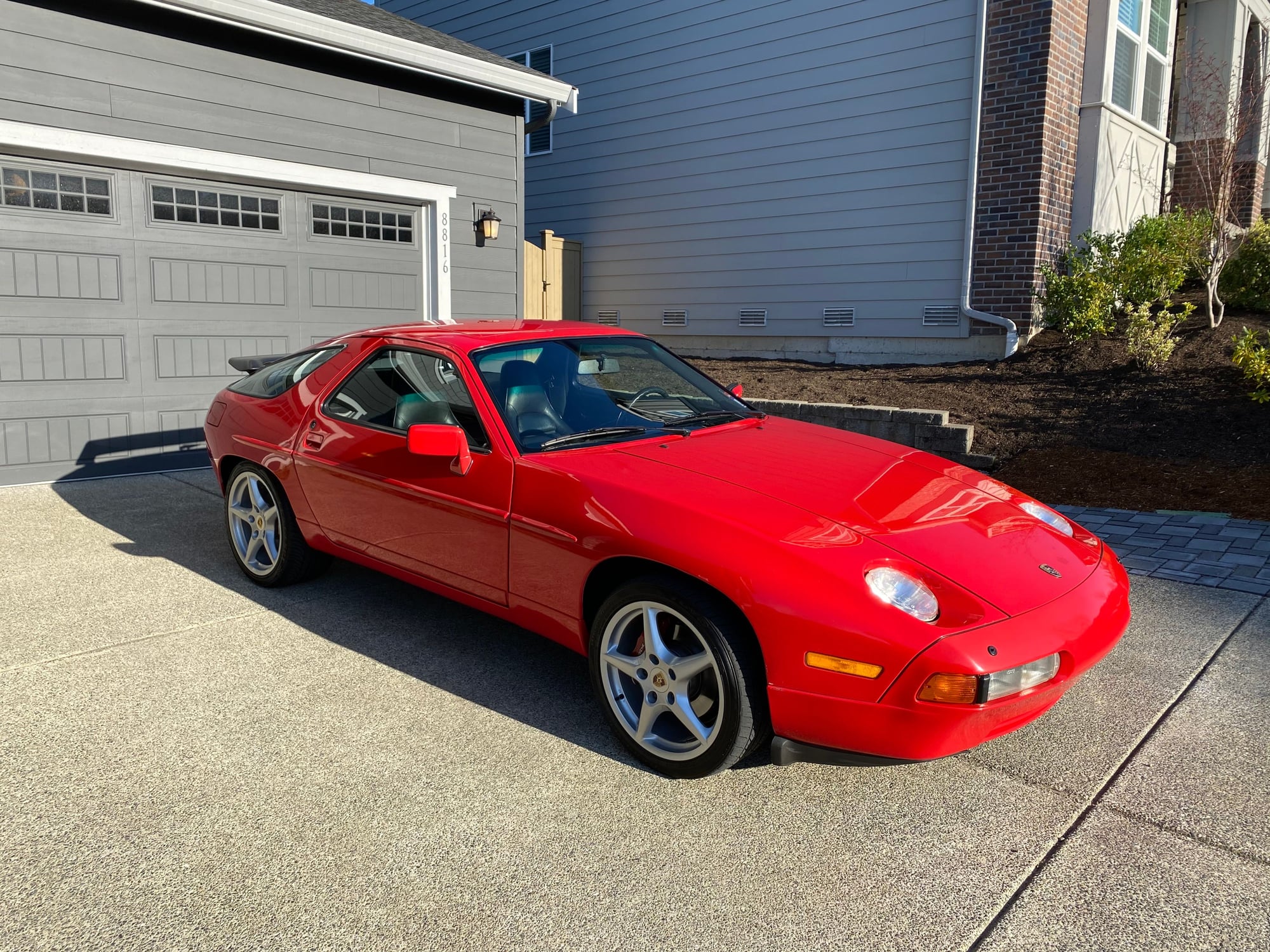 1988 Porsche 928 - 1988 Porsche 928 S4 5 Speed - Used - VIN WPOJBO928JS860978 - 8 cyl - 2WD - Manual - Coupe - Red - Snoqualmie, WA 98065, United States