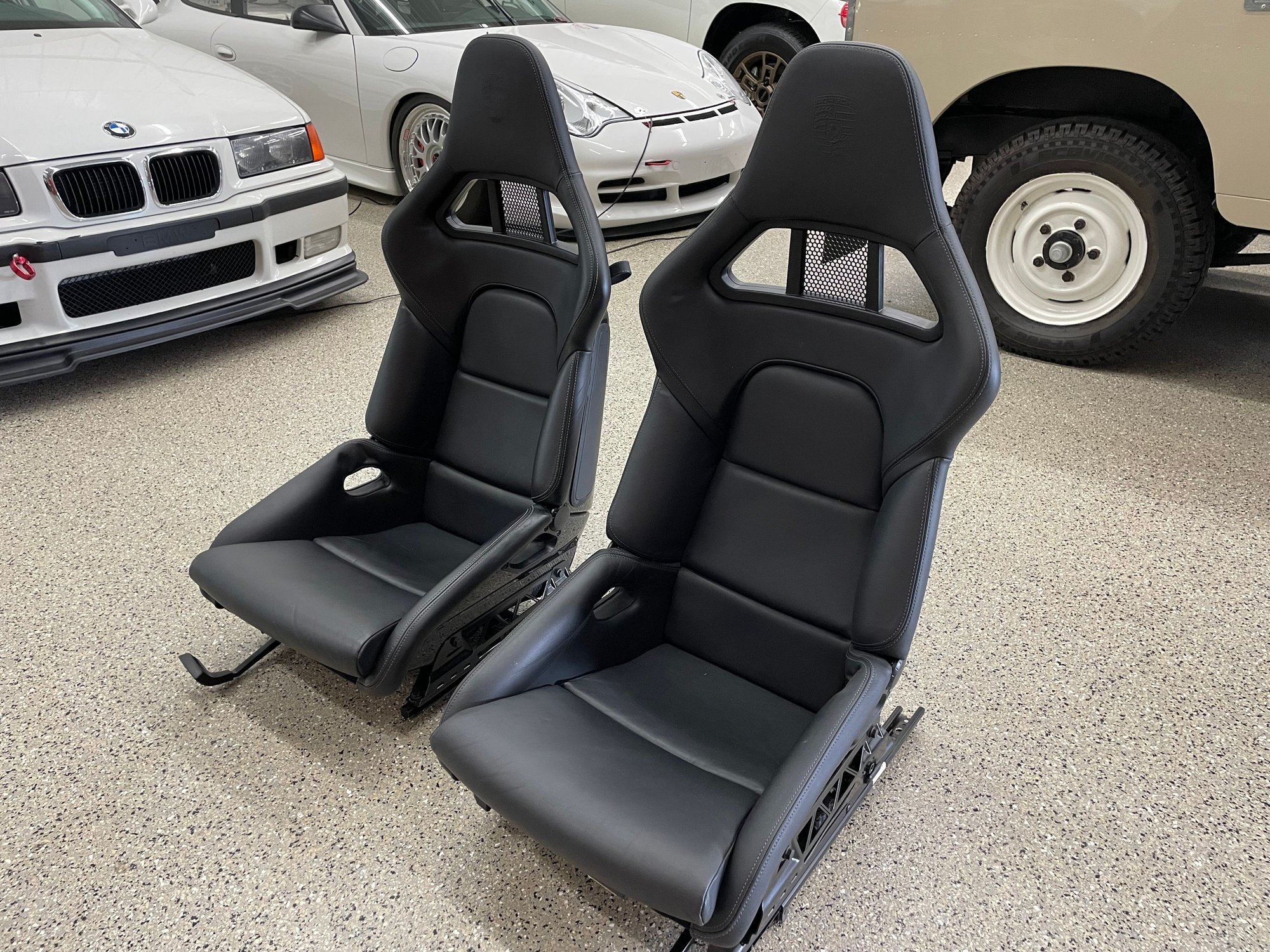 Interior/Upholstery - 997 Carbon Fiber Sport Bucket Seats - Used - All Years  All Models - Saint Paul, MN 55112, United States