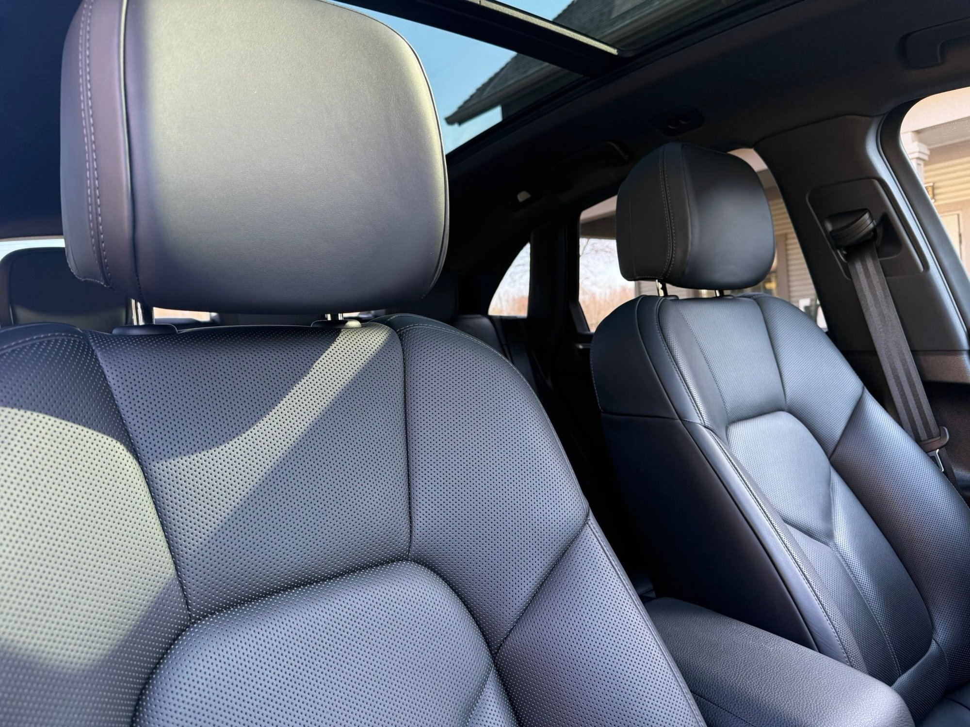 2020 Porsche Macan - 2020 Macan S (CPO) Low Miles - Used - VIN WP1AB2A56LLB36753 - 25,230 Miles - 6 cyl - AWD - Automatic - SUV - Silver - Akron, OH 44333, United States