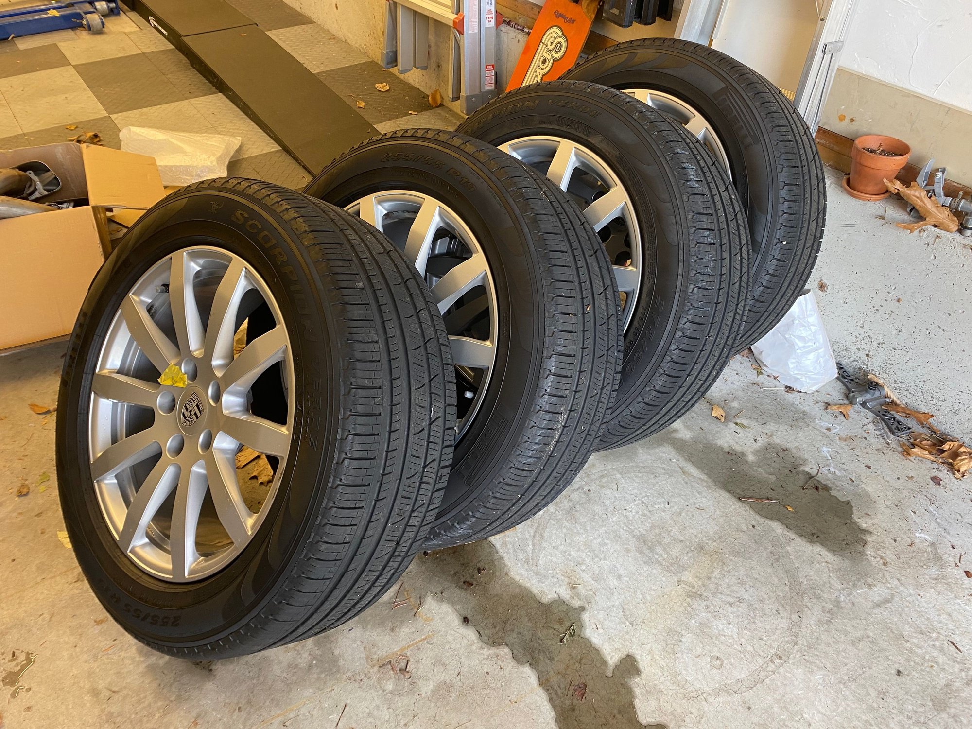 Wheels and Tires/Axles - Cayenne (9y)) 19" Wheels w/ All-Season Tires - Used - Lexington, MA 2420, United States