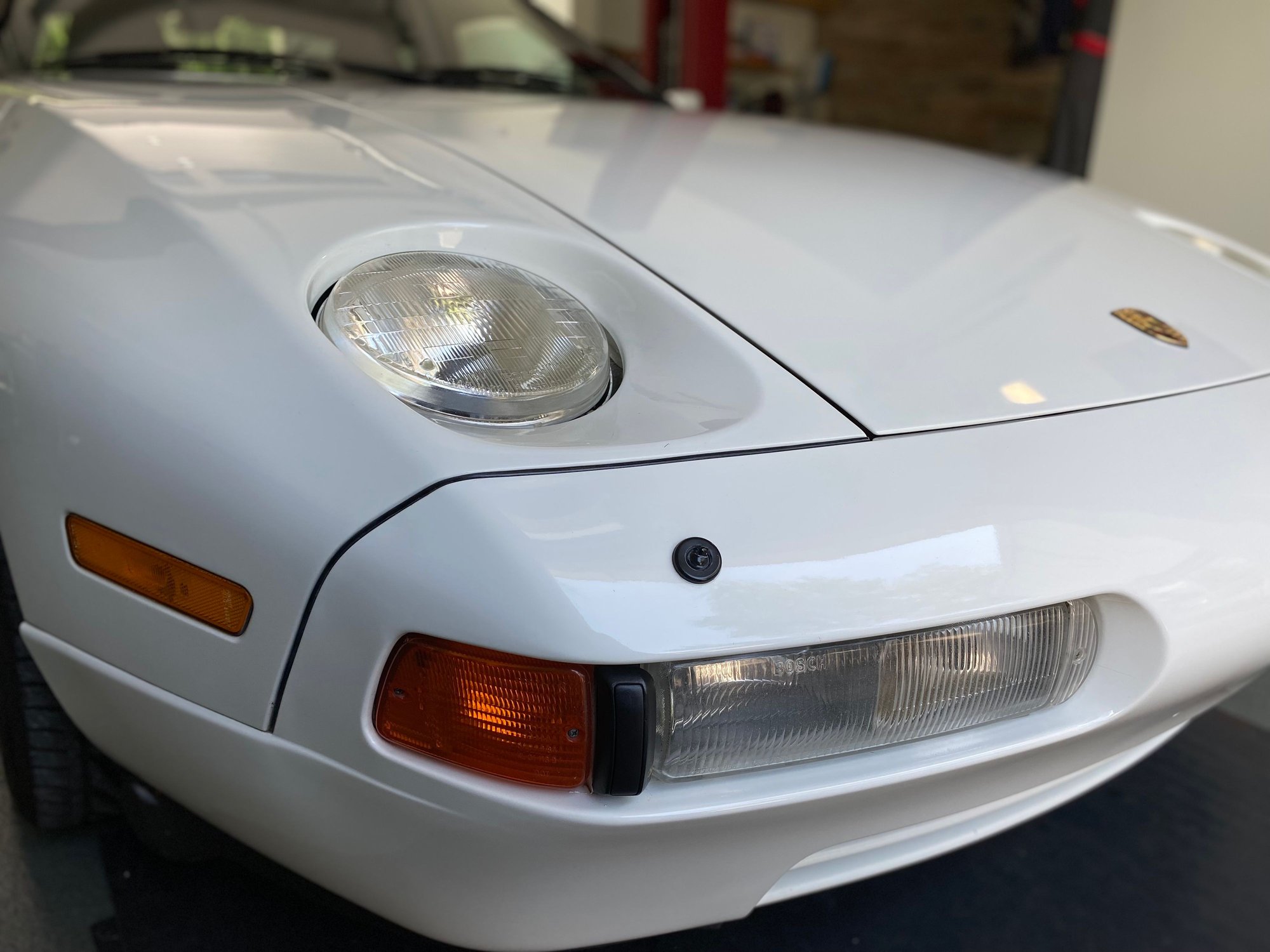 1988 Porsche 928 - 1988 928 S4 - No Deferred Maintenance - Used - VIN WP0JB092XJS860755 - 85,330 Miles - 8 cyl - 2WD - Automatic - Coupe - White - Milwaukee, WI 53217, United States