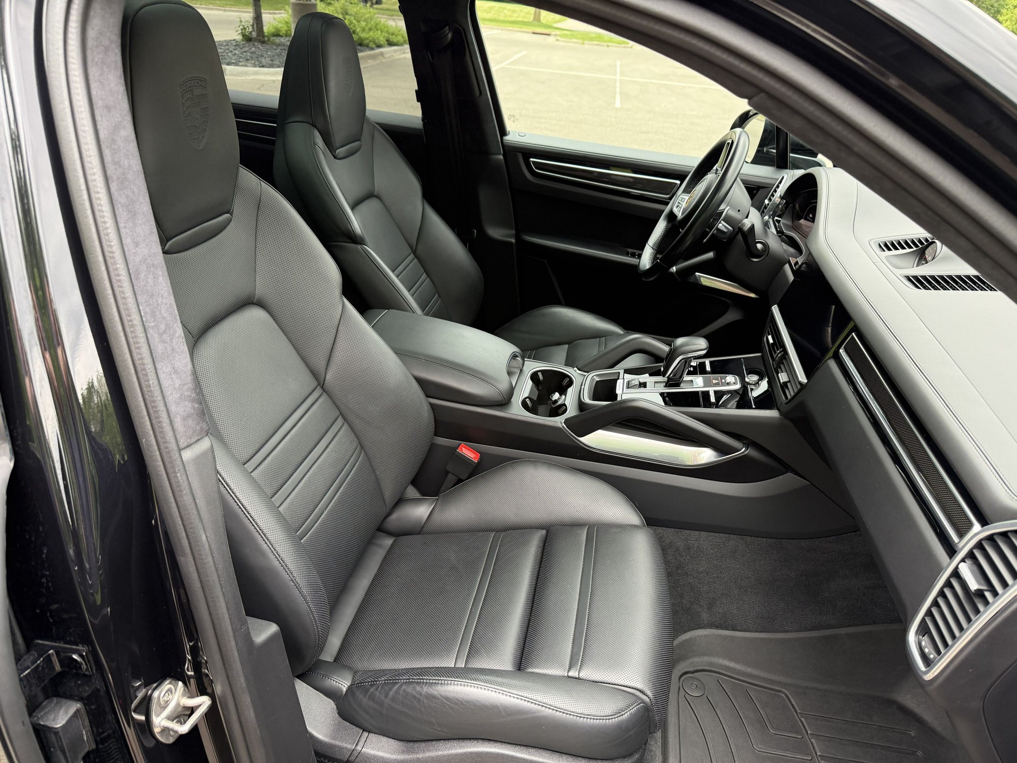 2021 Porsche Cayenne - 2021 Porsche Cayenne Turbo – Porsche CPO to Sept 2027 – Excellent Condition - Used - Maple Grove, MN 55311, United States