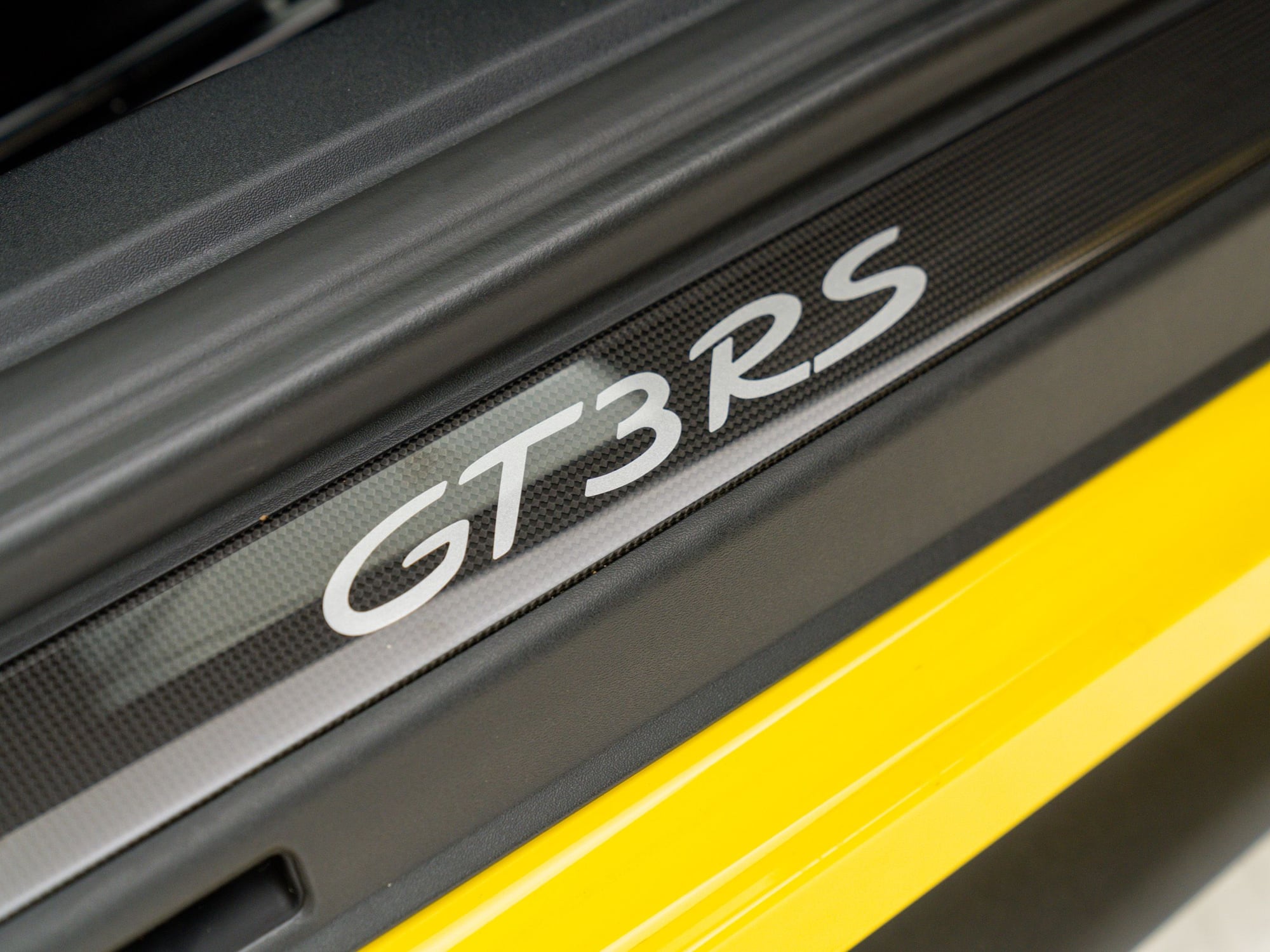 2019 Porsche GT3 - Dealer Inventory: Certified Pre-Owned 2019 Porsche 911 GT3 RS - Used - VIN WP0AF2A94KS165441 - 6,200 Miles - 6 cyl - 2WD - Automatic - Coupe - Yellow - Beaverton, OR 97005, United States