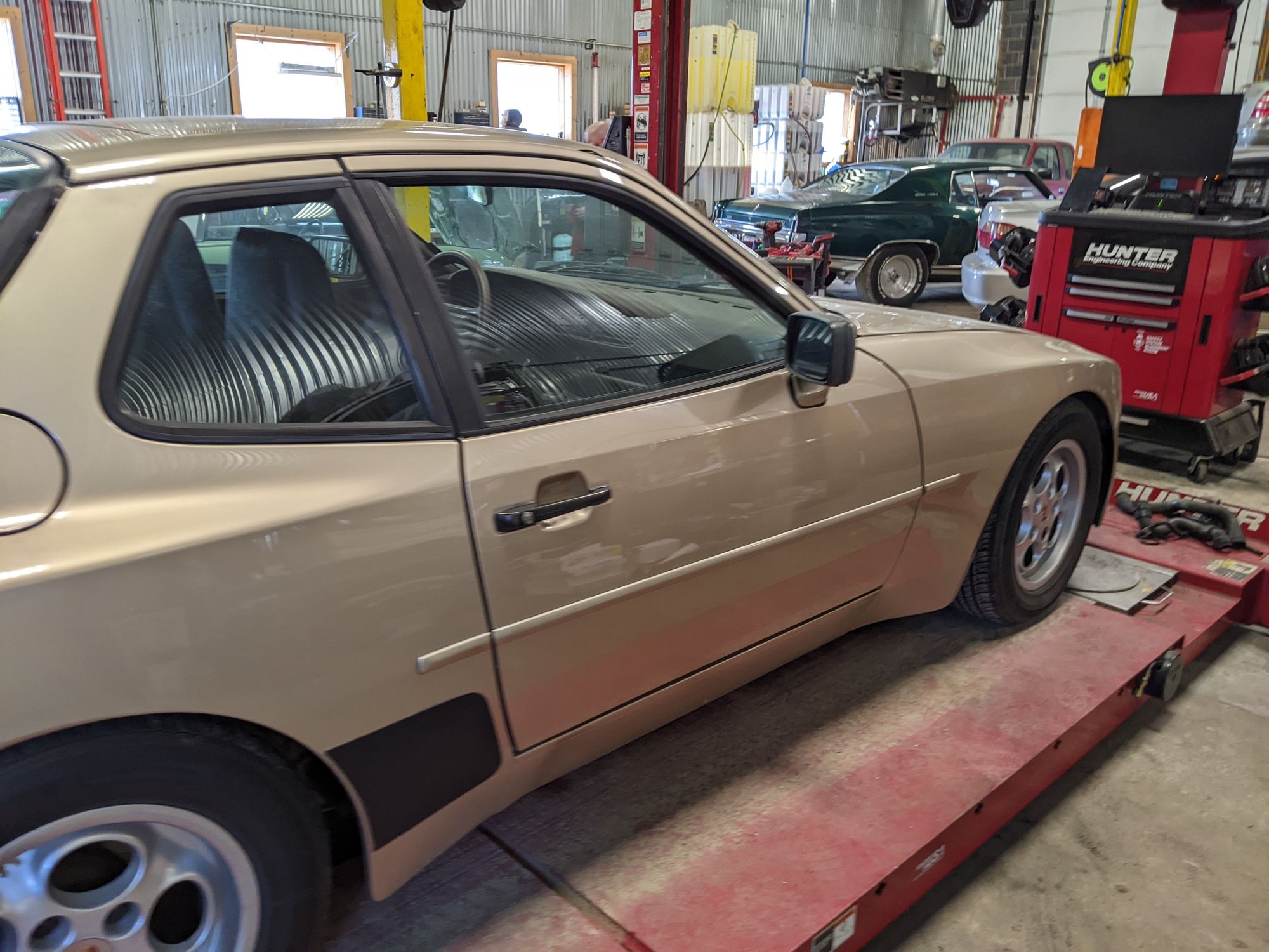 1986 Porsche 944 - 1986 944 base.  Salvage title.  Engine bay fire project. Waynesville, NC.  SOLD - Used - VIN WP0AA0941GN453824 - 117,000 Miles - 4 cyl - 2WD - Manual - Coupe - Gold - Waynesville, NC 28786, United States