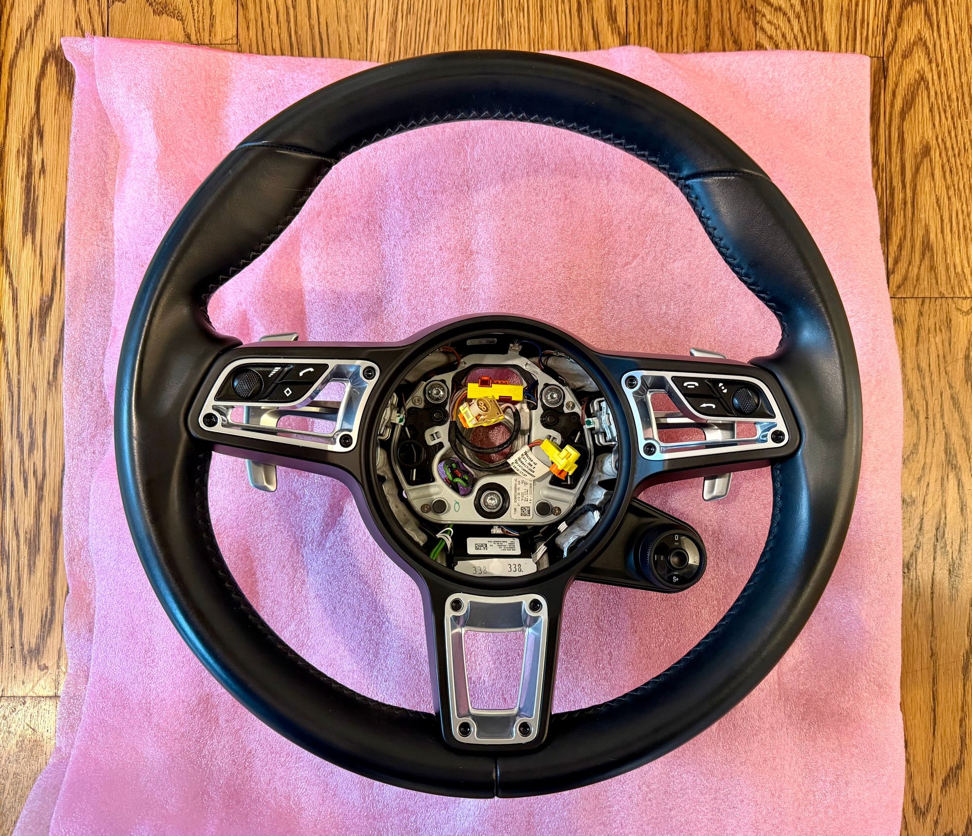 Interior/Upholstery - Genuine Porsche GT Sports Leather Steering Wheel with PDK paddles/ Heated/ Sport Ch - Used - All Years  All Models - All Years  All Models - Summit, NJ 07901, United States