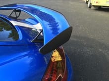 GT4 Carbon wing ends