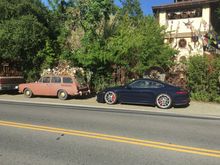 Dinner tonight in Glen Ellen, took the meerblau Touring out. Interesting squareback parked in front :-)