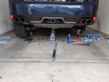 quick detour work on suspension, installed the rear swaybar endlinks to complement the front done a few months back