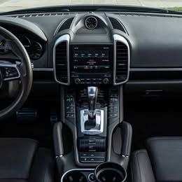 2017 Porsche Cayenne - Low miles, extended warranty, black/black 2017 Cayenne e-hybrid Platinum S - Used - Los Angeles, CA 90010, United States