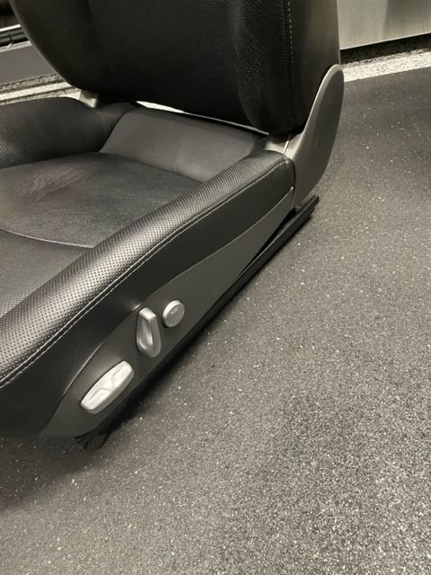 Interior/Upholstery - 997.2 Black Power Heated and Ventilated Comfort Seats - Used - 2009 to 2012 Porsche 911 - Irvine, CA 92612, United States