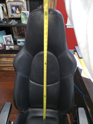 Height from top of seat cushion to top of backrest 