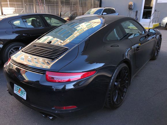 You cannot beat non-metallic black.  Shines like a mirror.  I would never get metallic black again.  Was completely against this color at first, but there is really nothing like it.  (I'm talking talking myself out of an actual color for my new GT3.)  