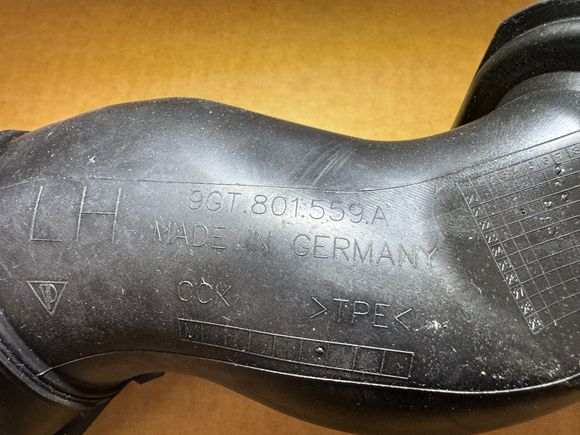 Driver's side air duct