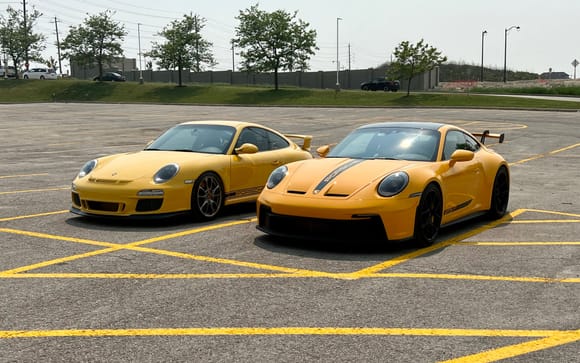 Came out to my gt3 to find a beautiful c4s with a flat six license plate parked next to it; one of you guys? 